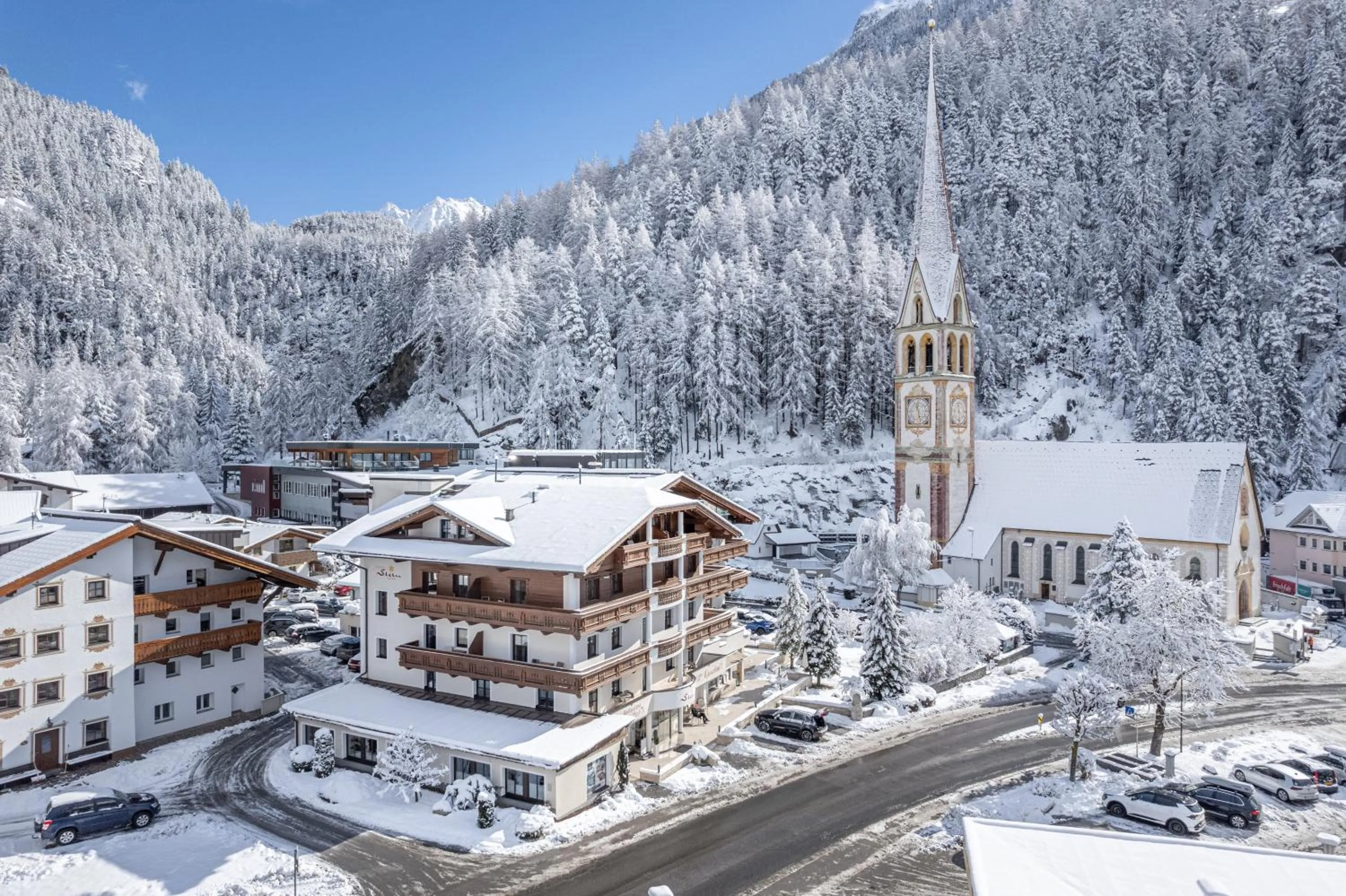 Swimming pool in Hotel Stern