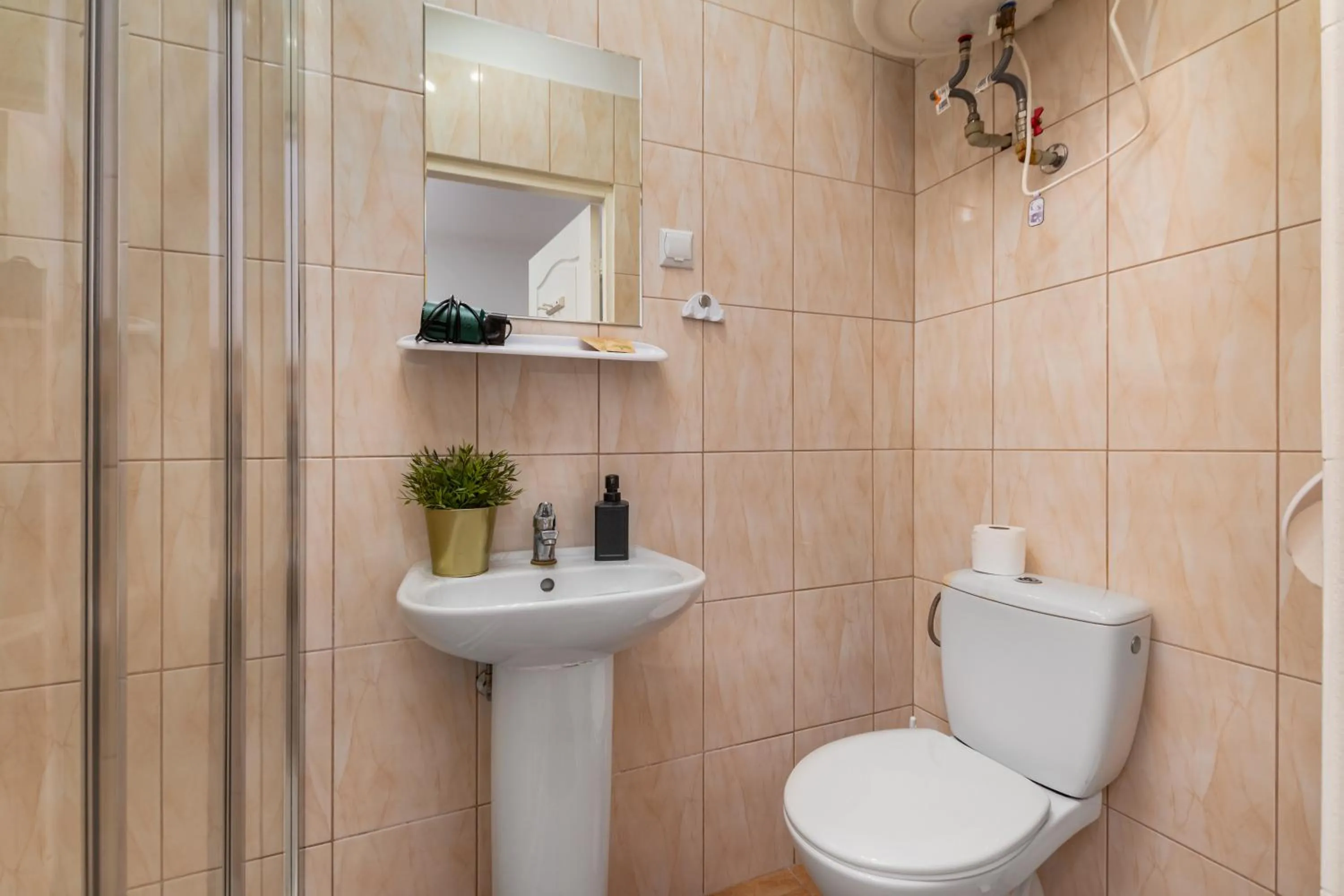 Shower in Hostel Coco