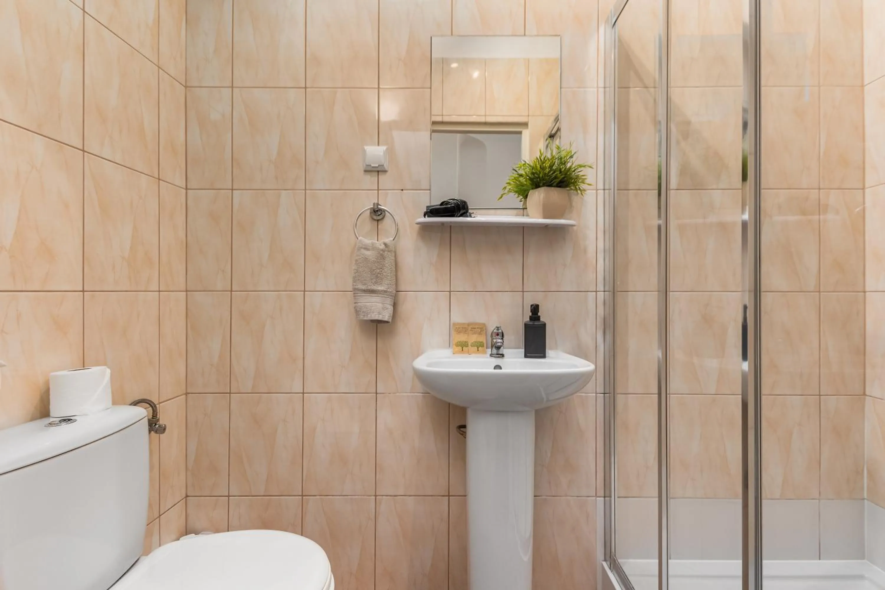 Shower in Hostel Coco