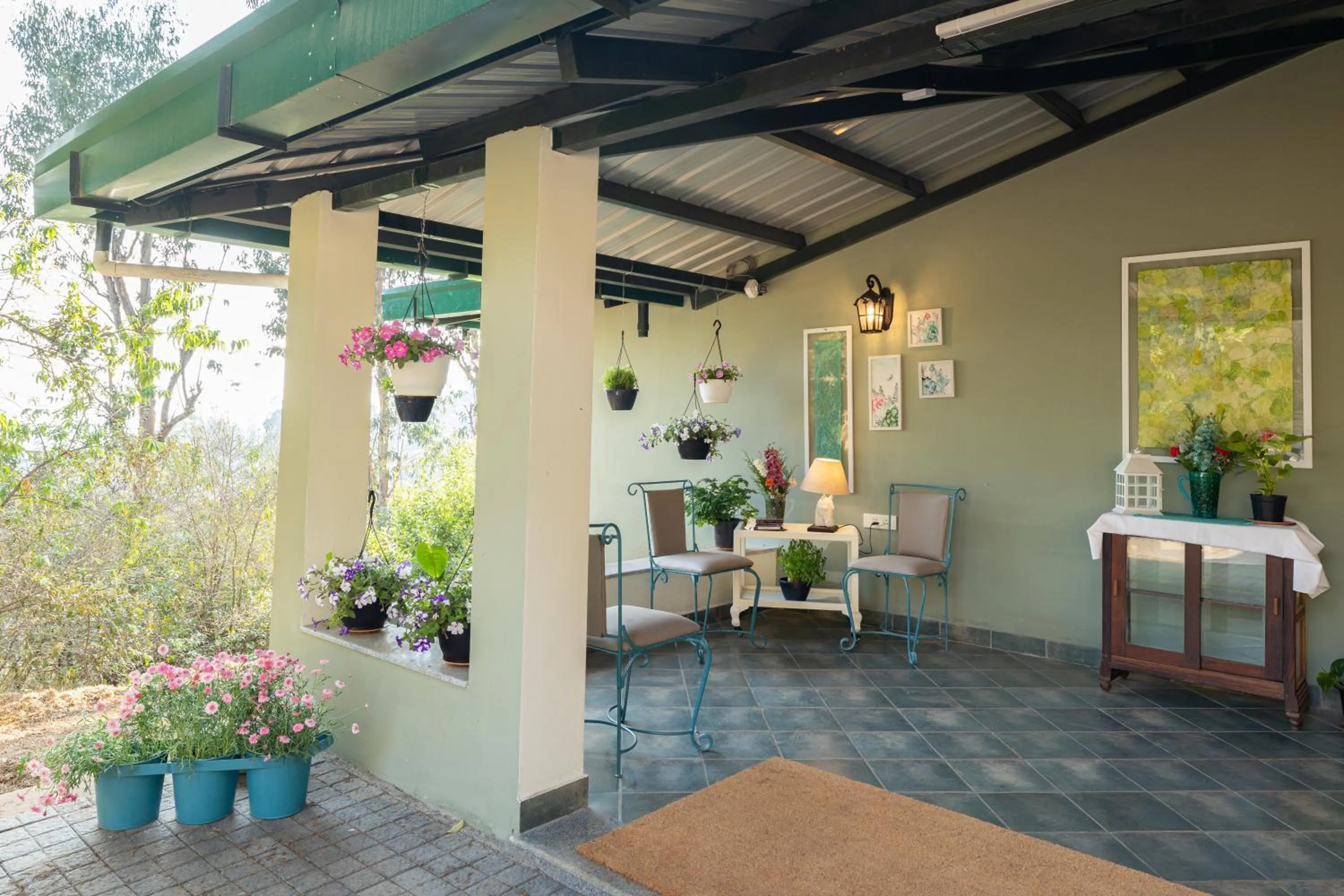 Seating area in King's Cliff