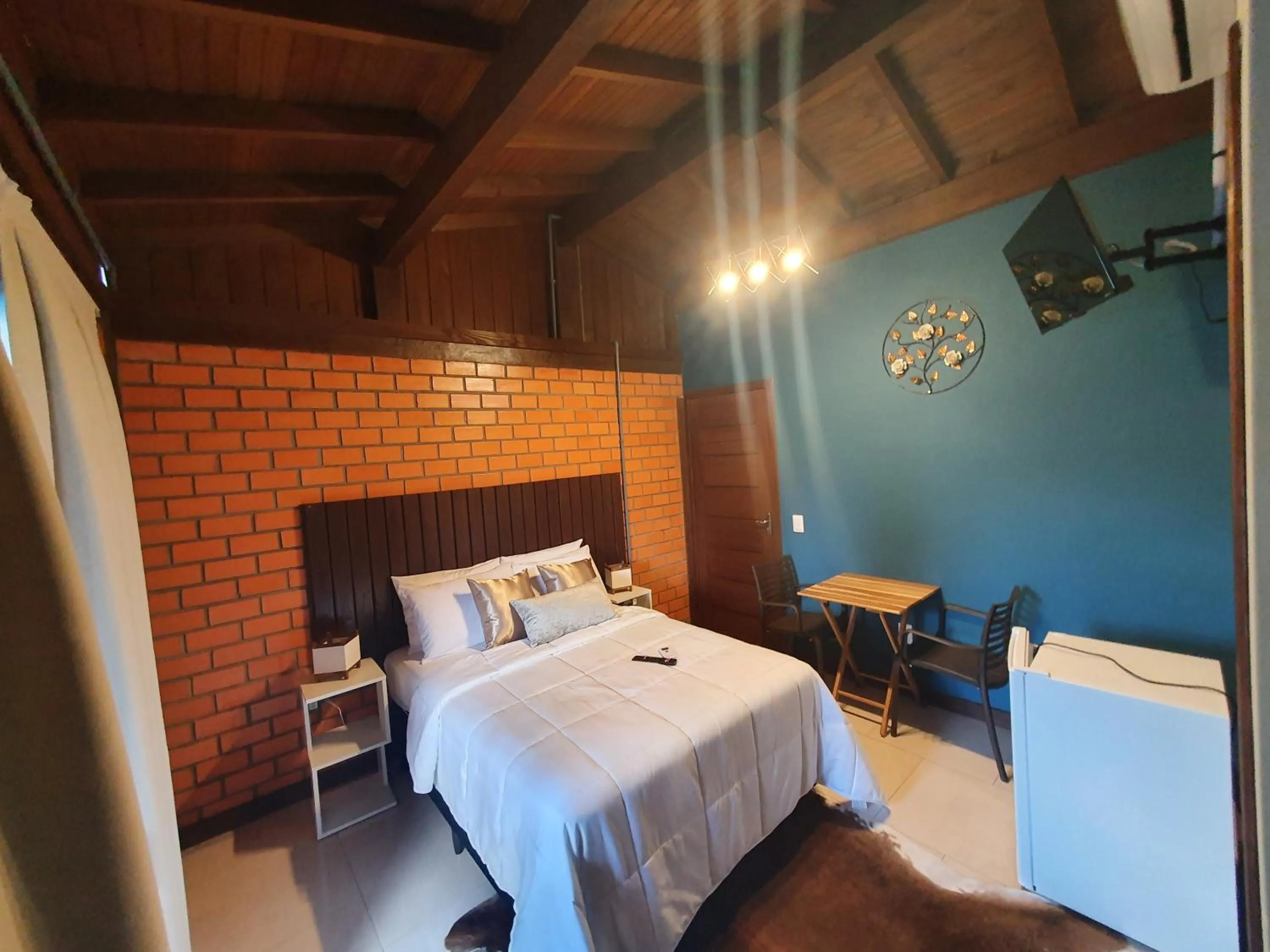 Photo of the whole room, Bed in Pousada Doce Mar