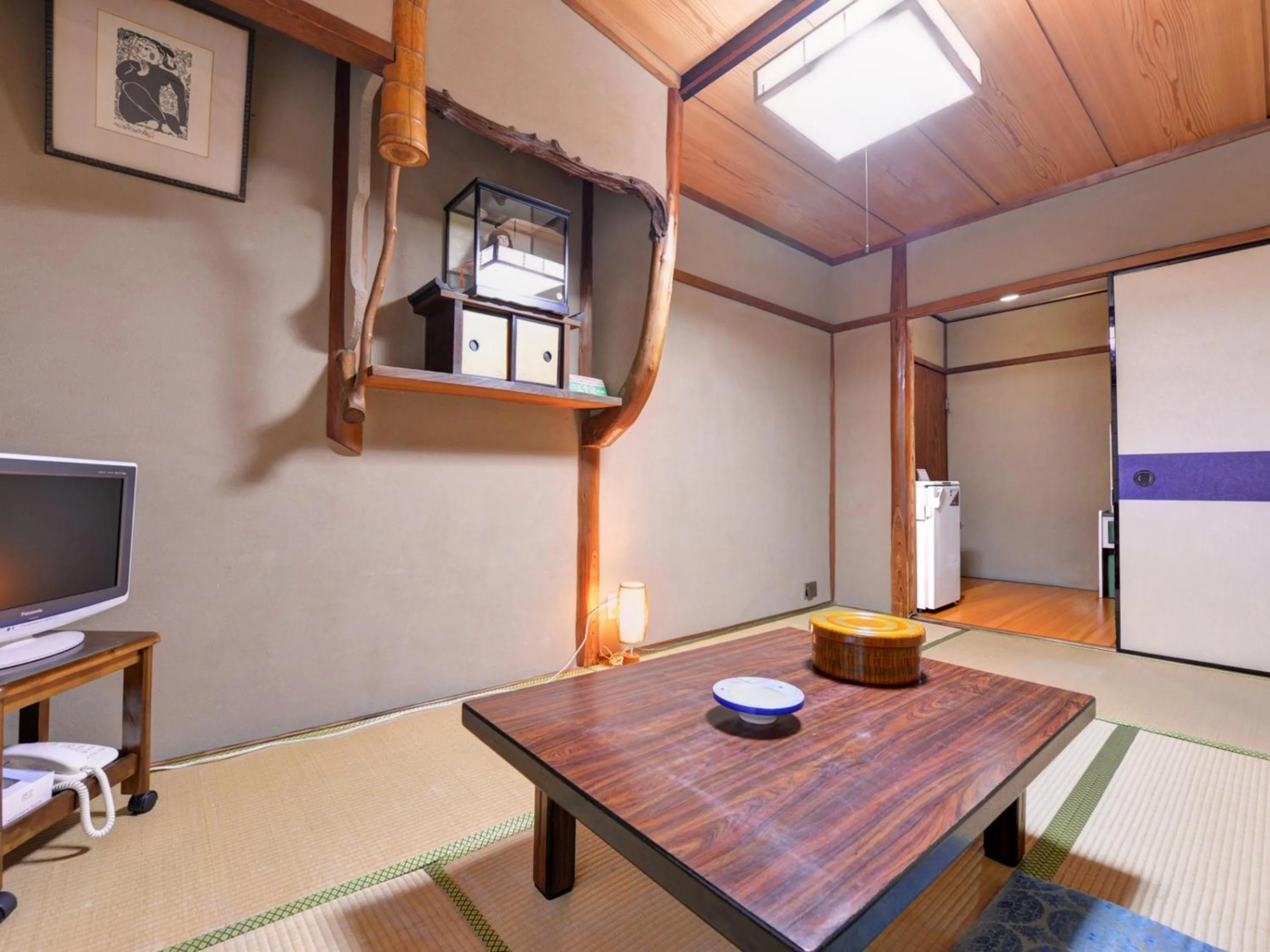 Photo of the whole room in Yamamoto Ryokan