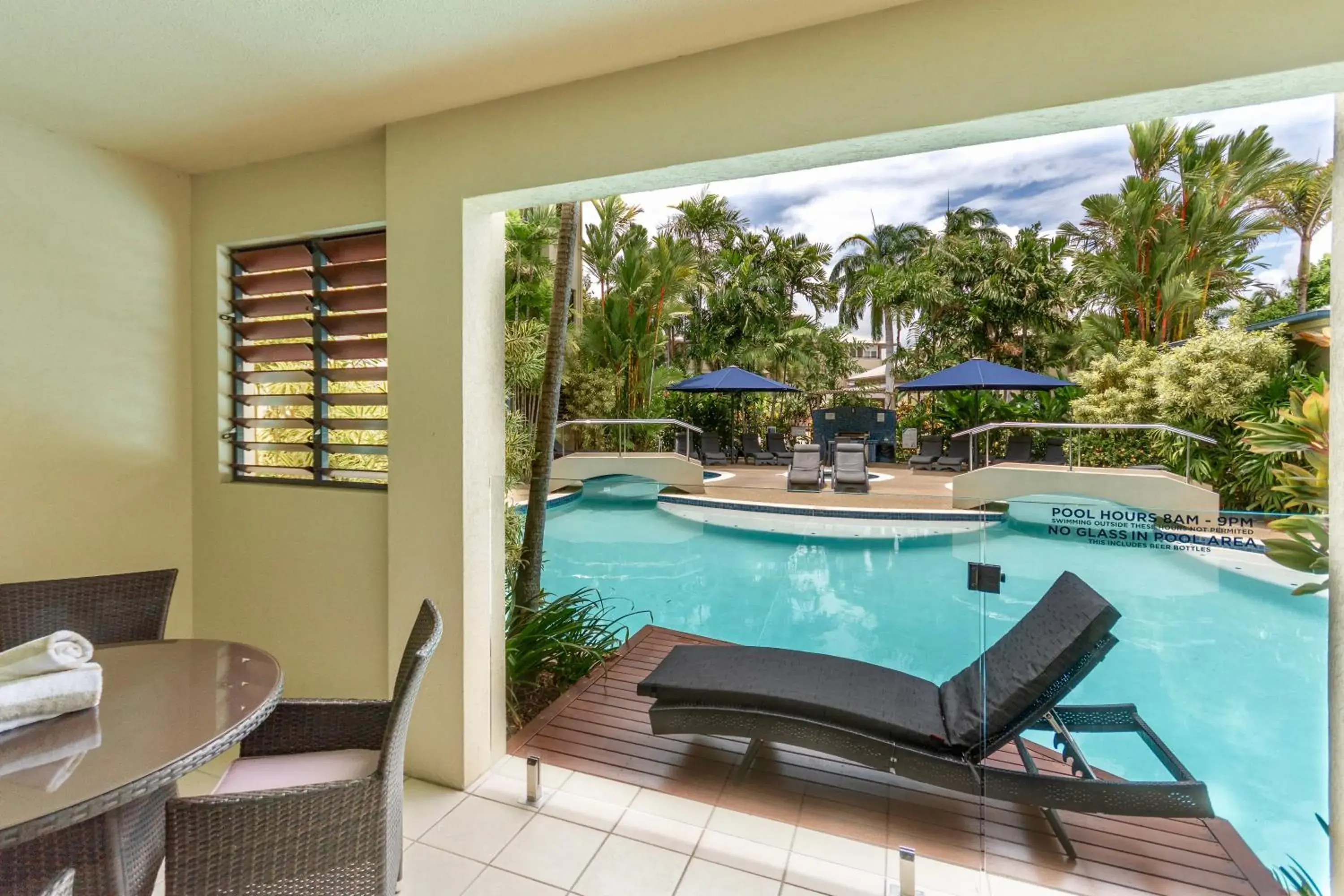 1 Bedroom Superior - Pool Access/deck in Meridian at Port Douglas - Adults Only 1 Bedroom Superior - Pool Access/deck in Meridian at Port Douglas - Adults Only
