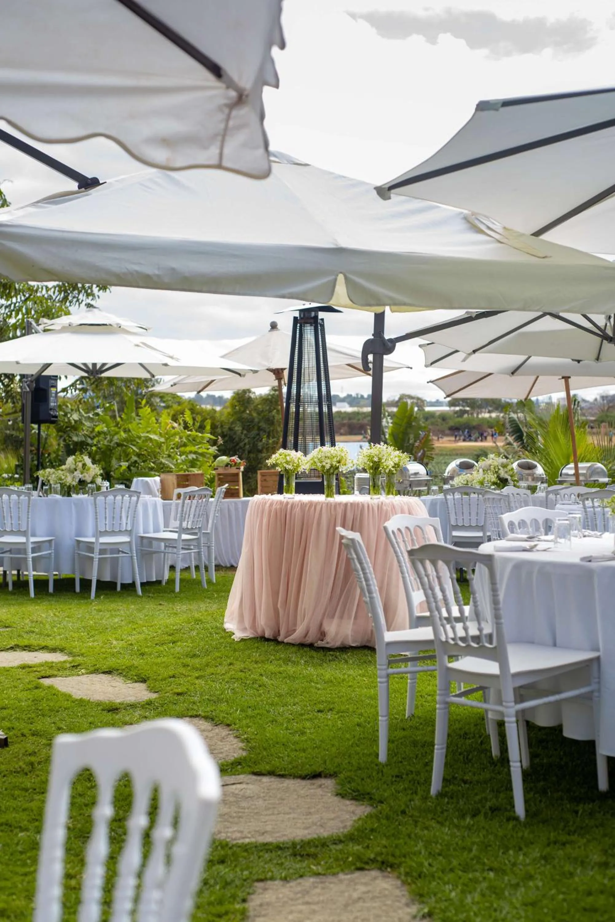 wedding in Radisson Hotel Tamboho Waterfront Antananarivo