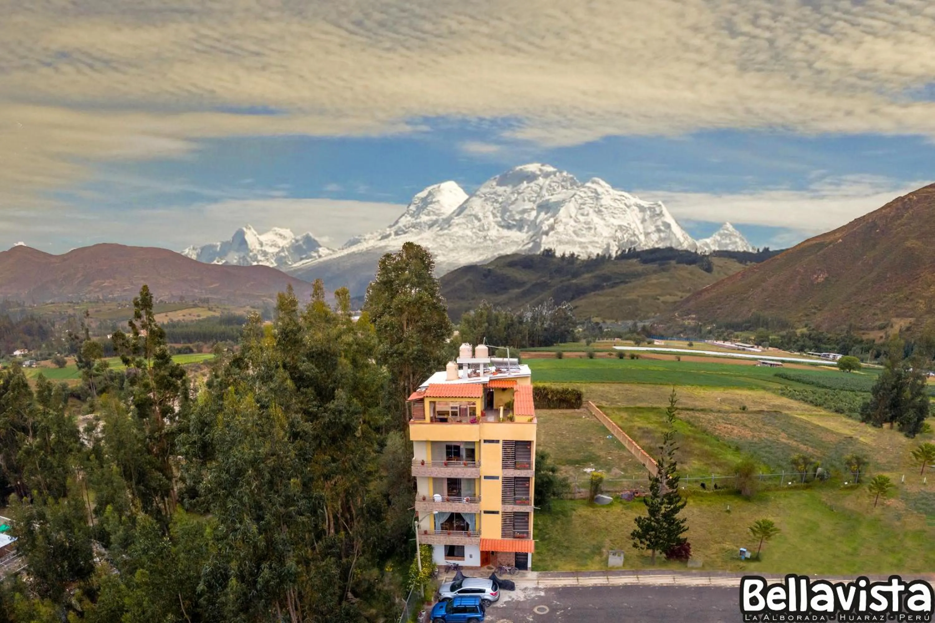 Property building in Departamentos Bellavista La Alborada Huaraz