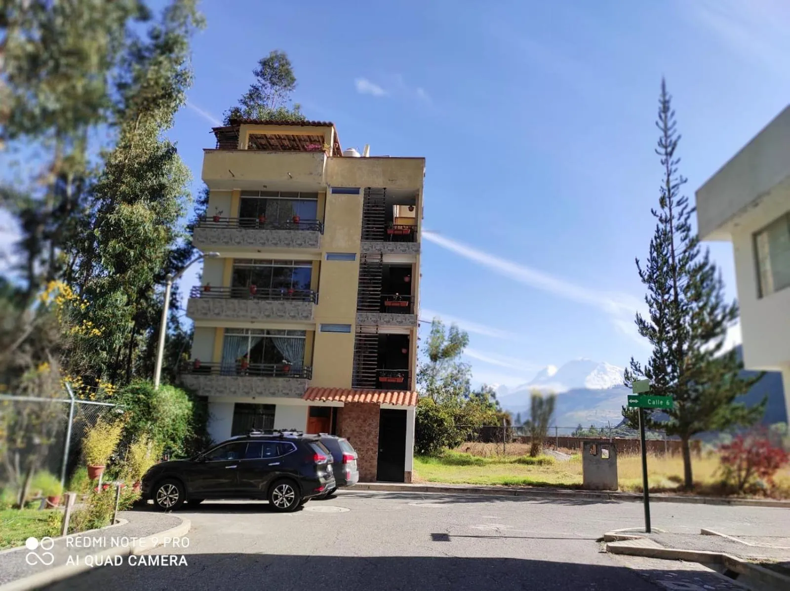 Property building in Departamentos Bellavista La Alborada Huaraz
