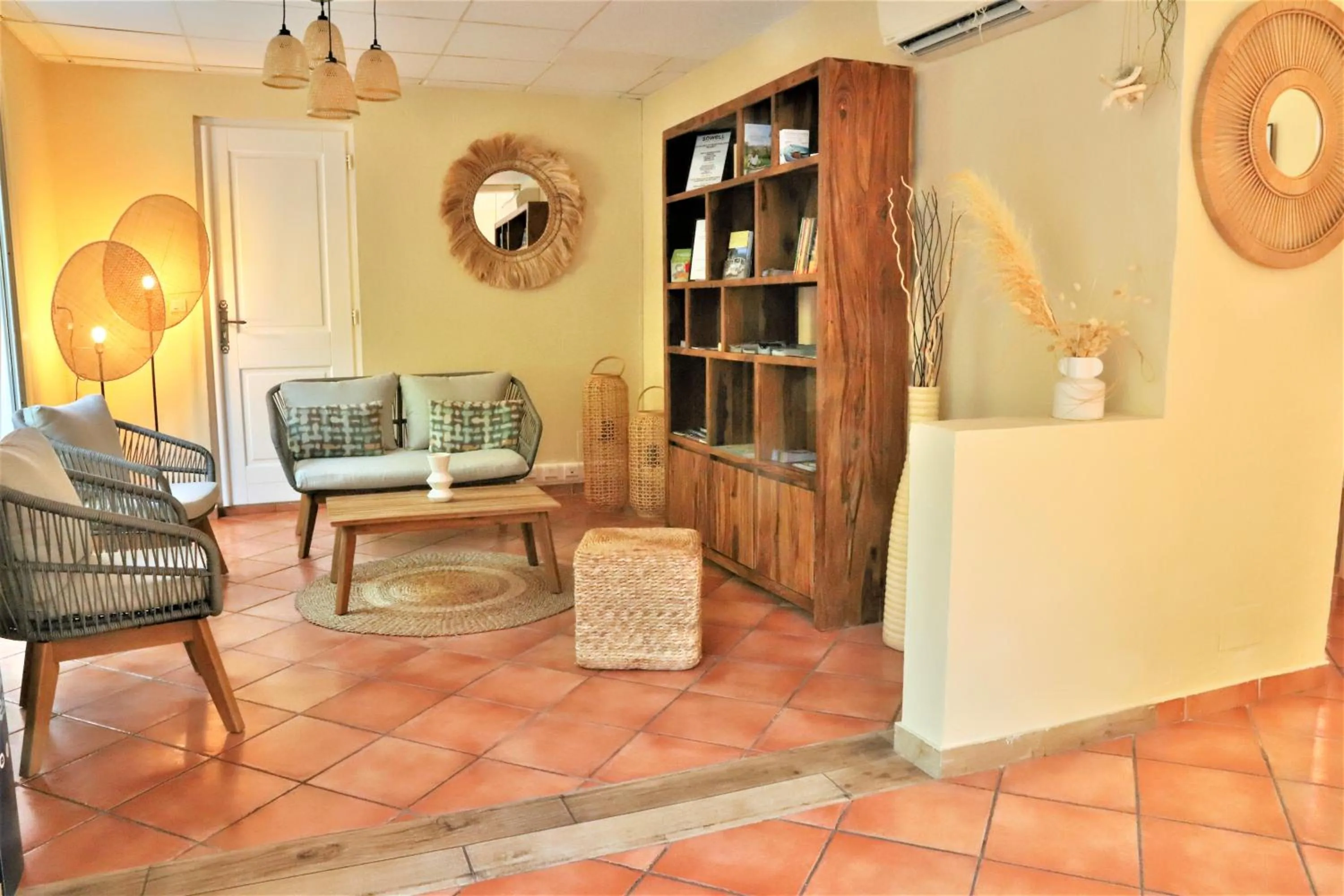 Lobby or reception in SOWELL RESIDENCES Chênes Verts