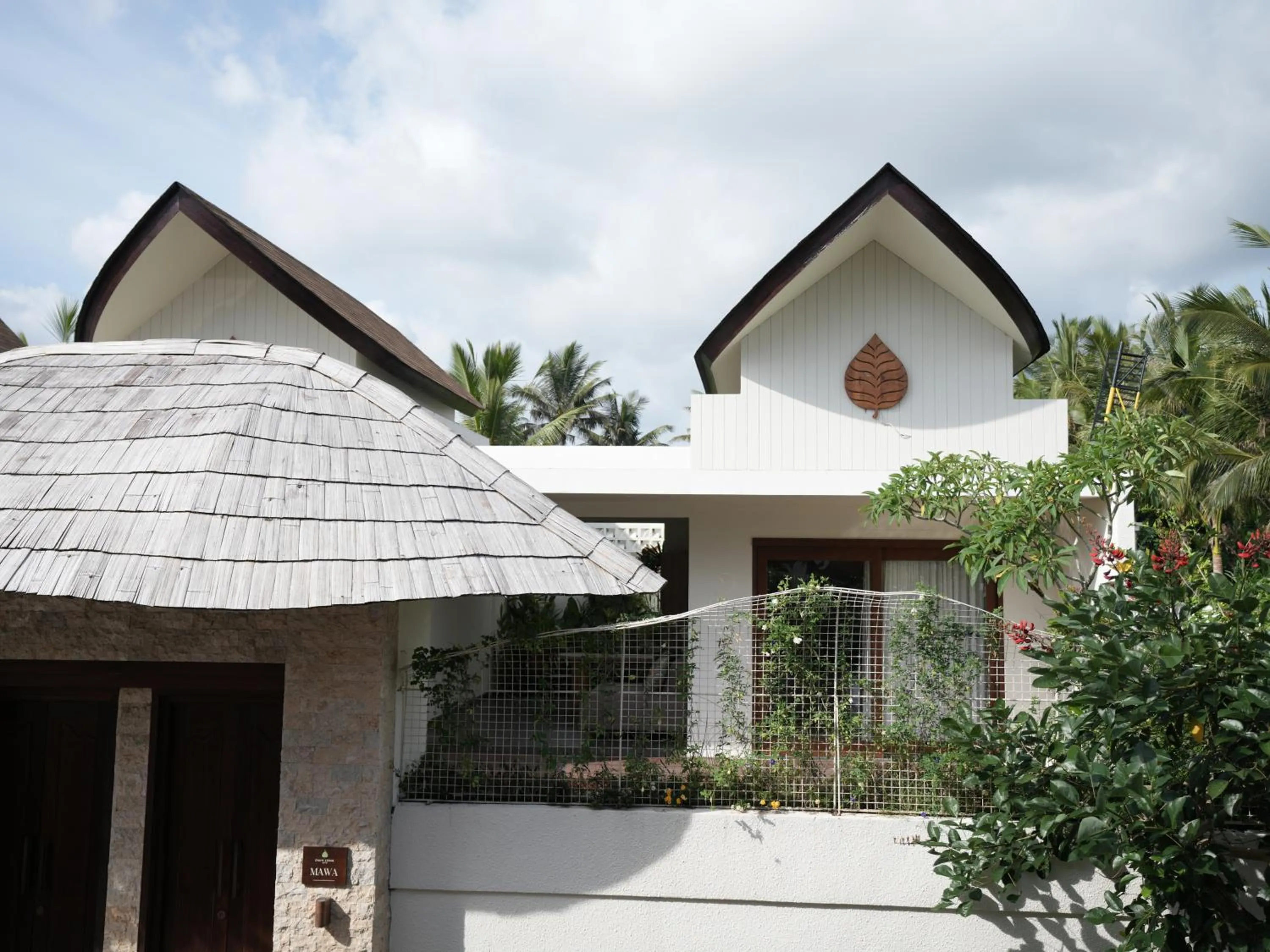 Property building in Daun Lebar Villas