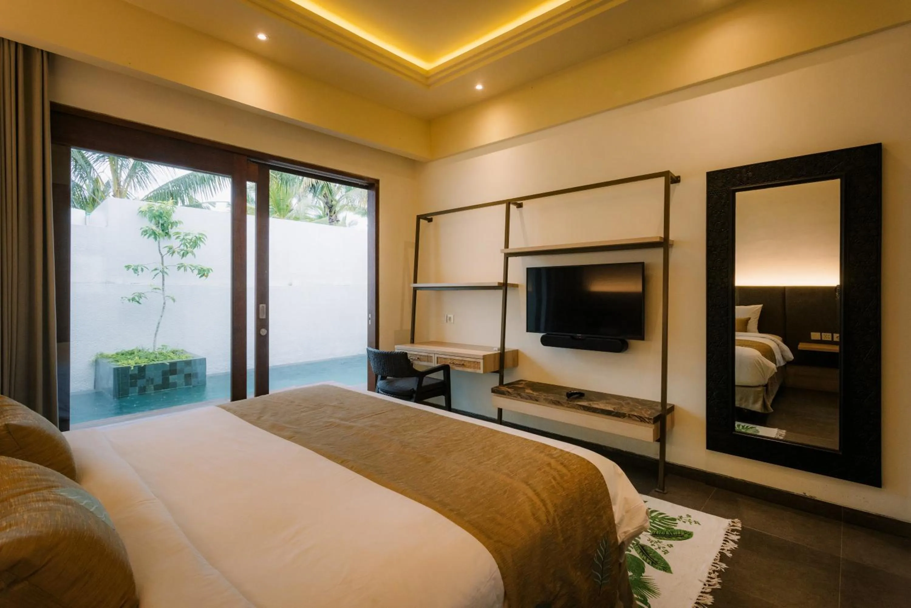 TV and multimedia, Bed in Daun Lebar Villas