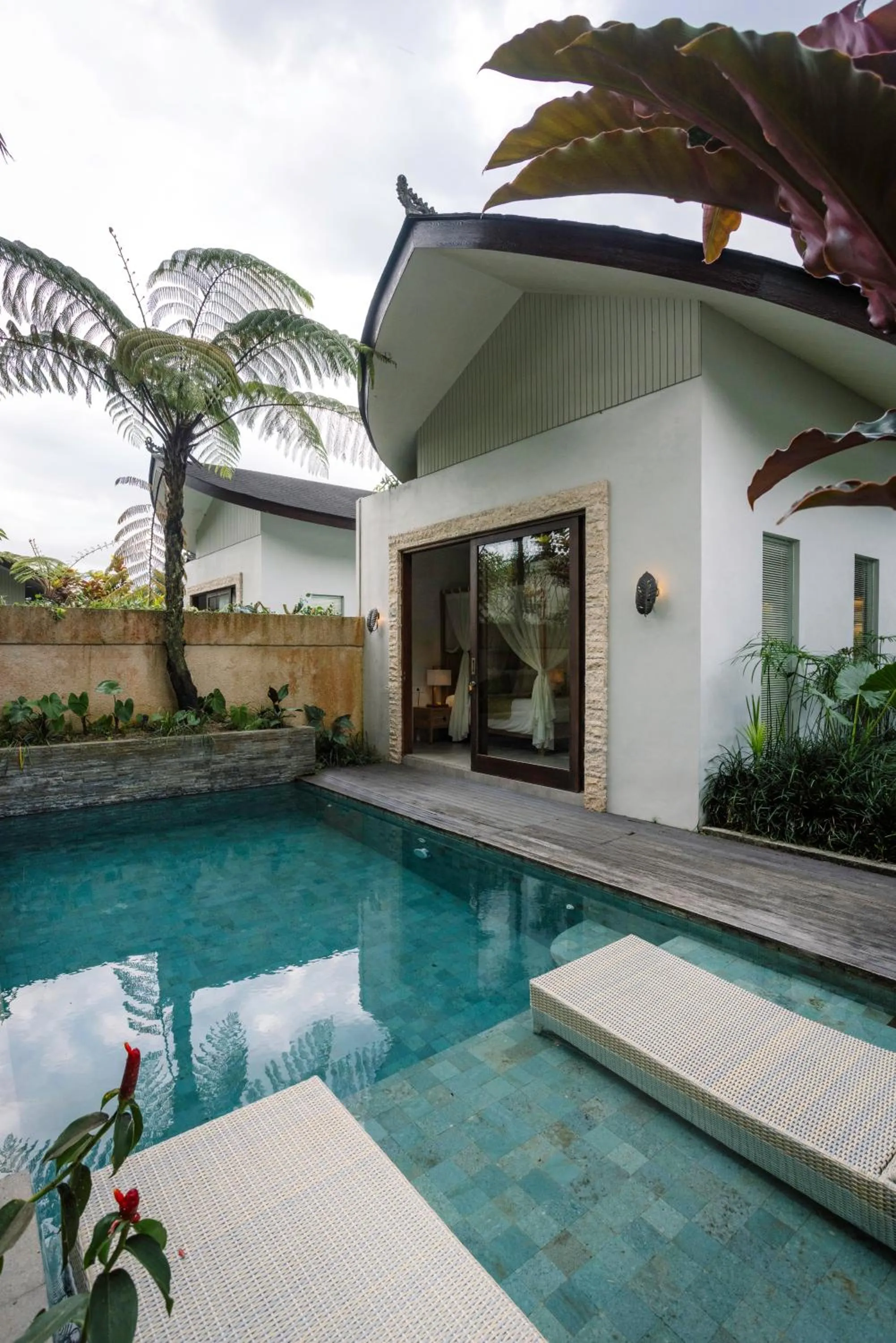 Property building in Daun Lebar Villas