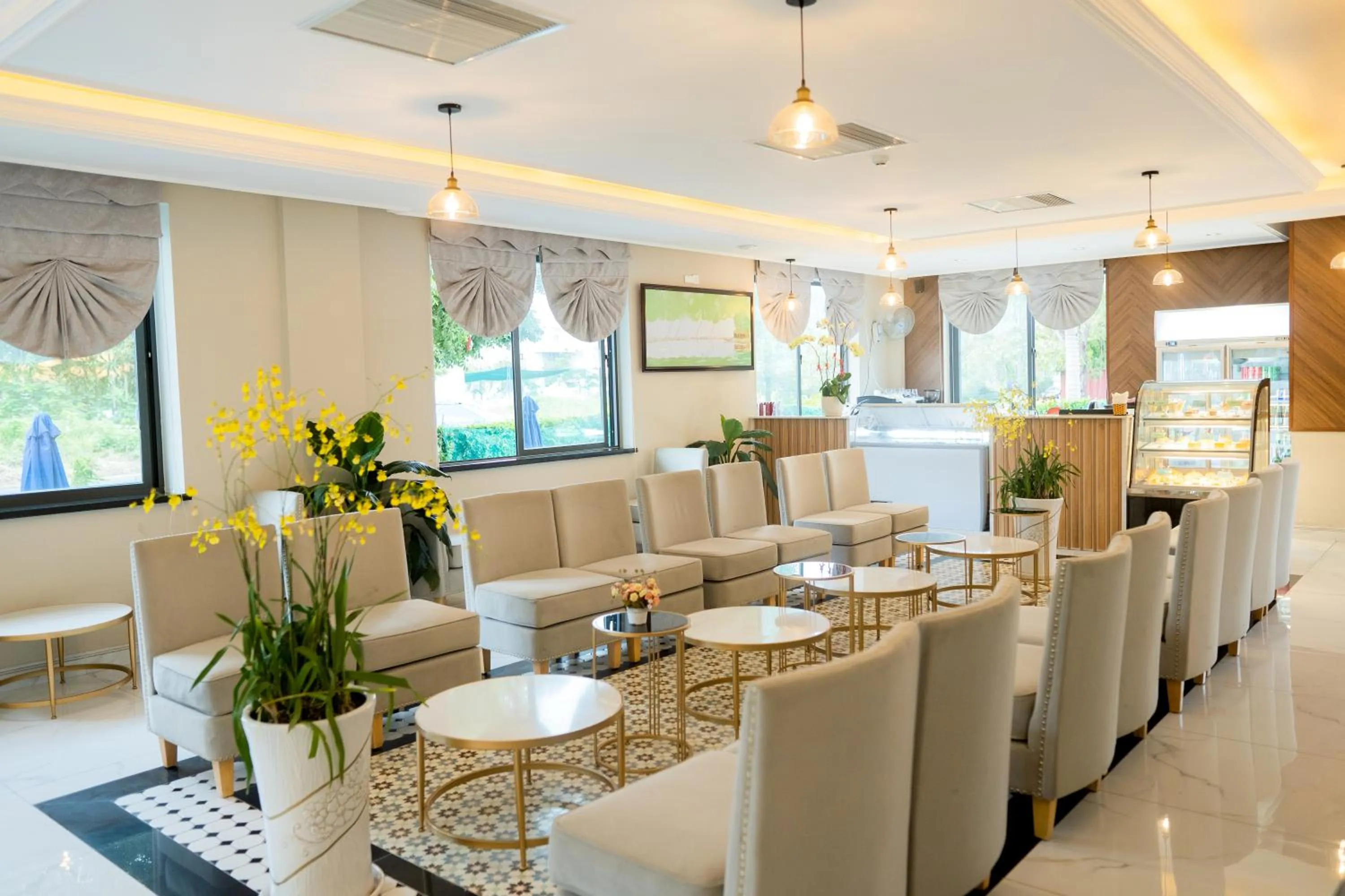 Restaurant/places to eat in Orbit Hotel Nha Trang