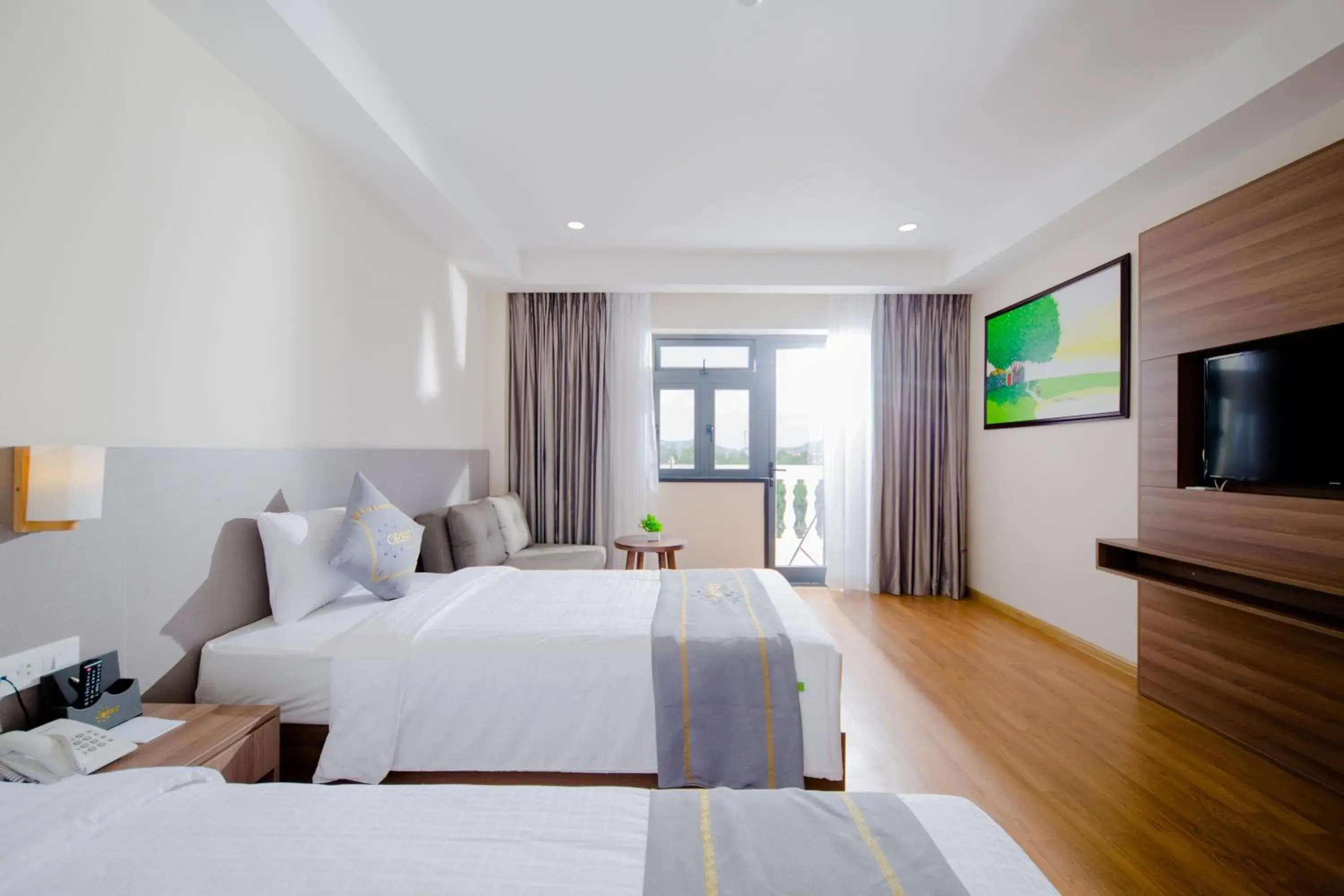 Deluxe Double or Twin Room with City View in Orbit Hotel Nha Trang Deluxe Double or Twin Room with City View in Orbit Hotel Nha Trang