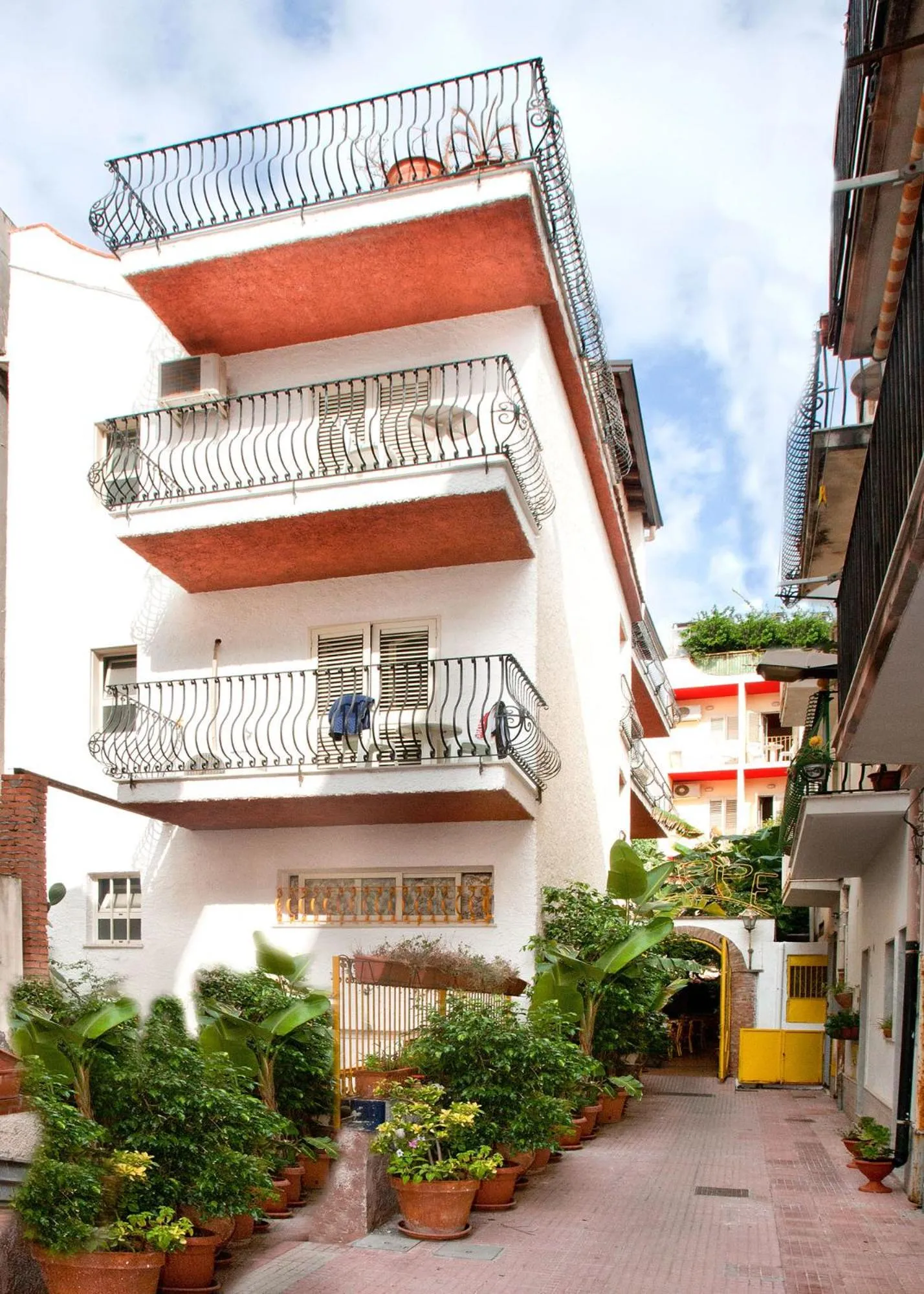 Property building in Hotel da Peppe