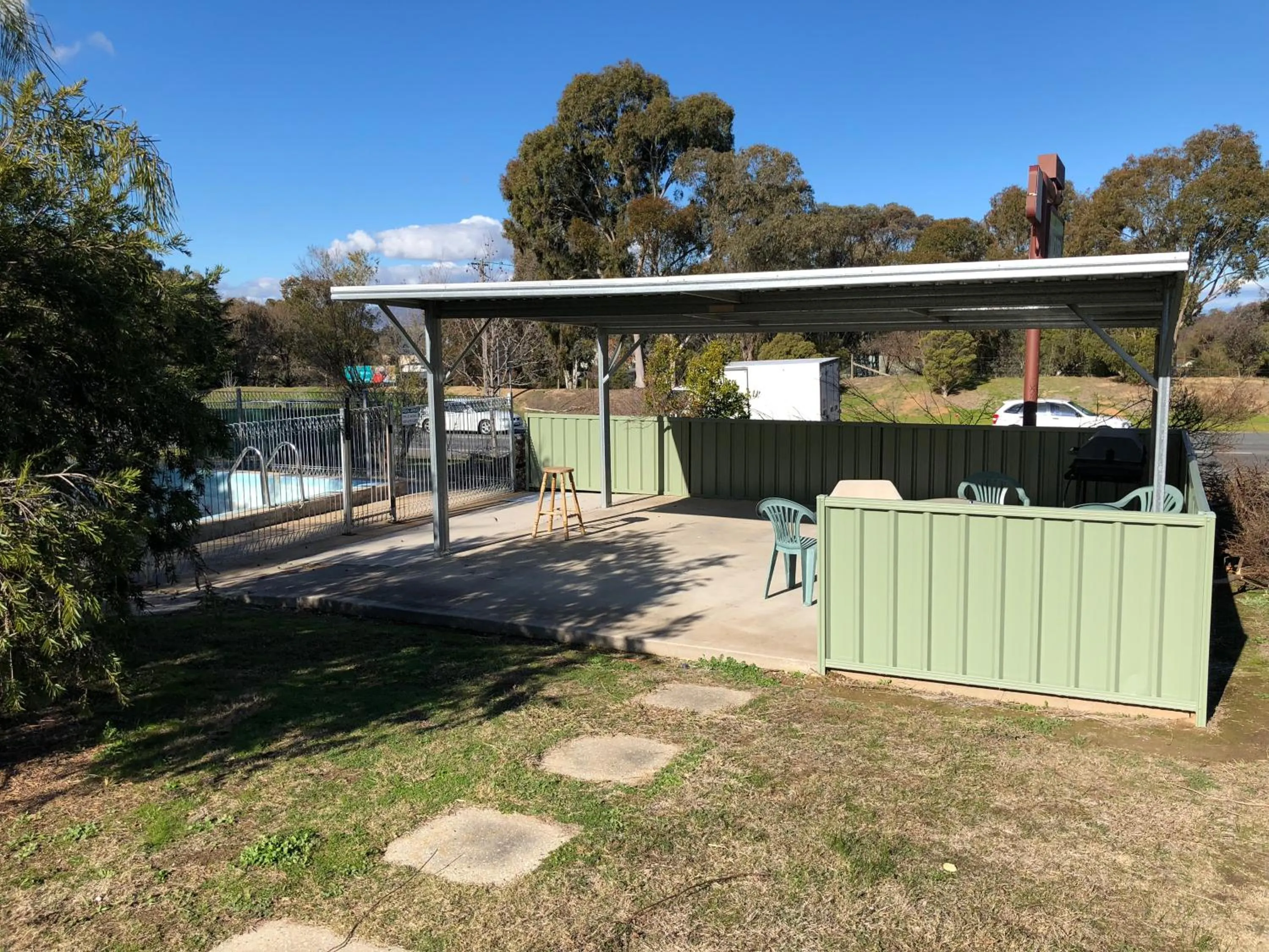 Swimming pool in Green Door Motel