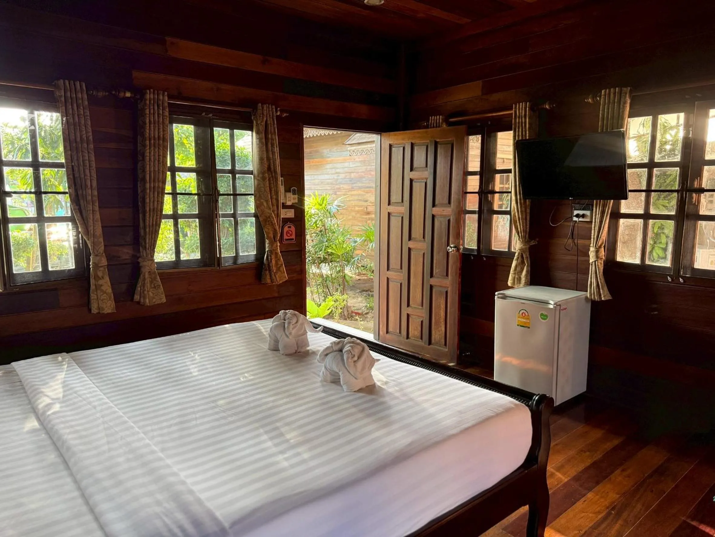 Bed in Lotus Paradise Resort - SHA PLUS