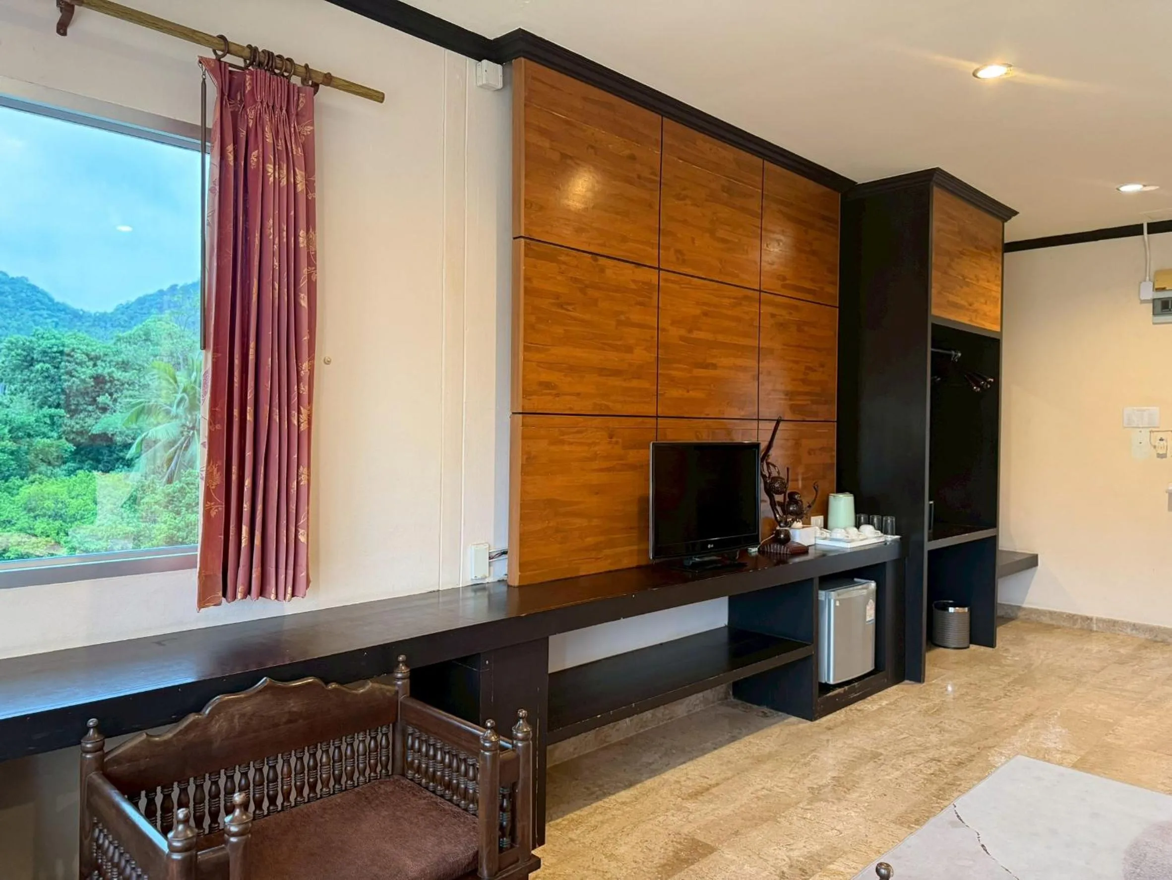 Lotus Paradise Resort - SHA PLUS