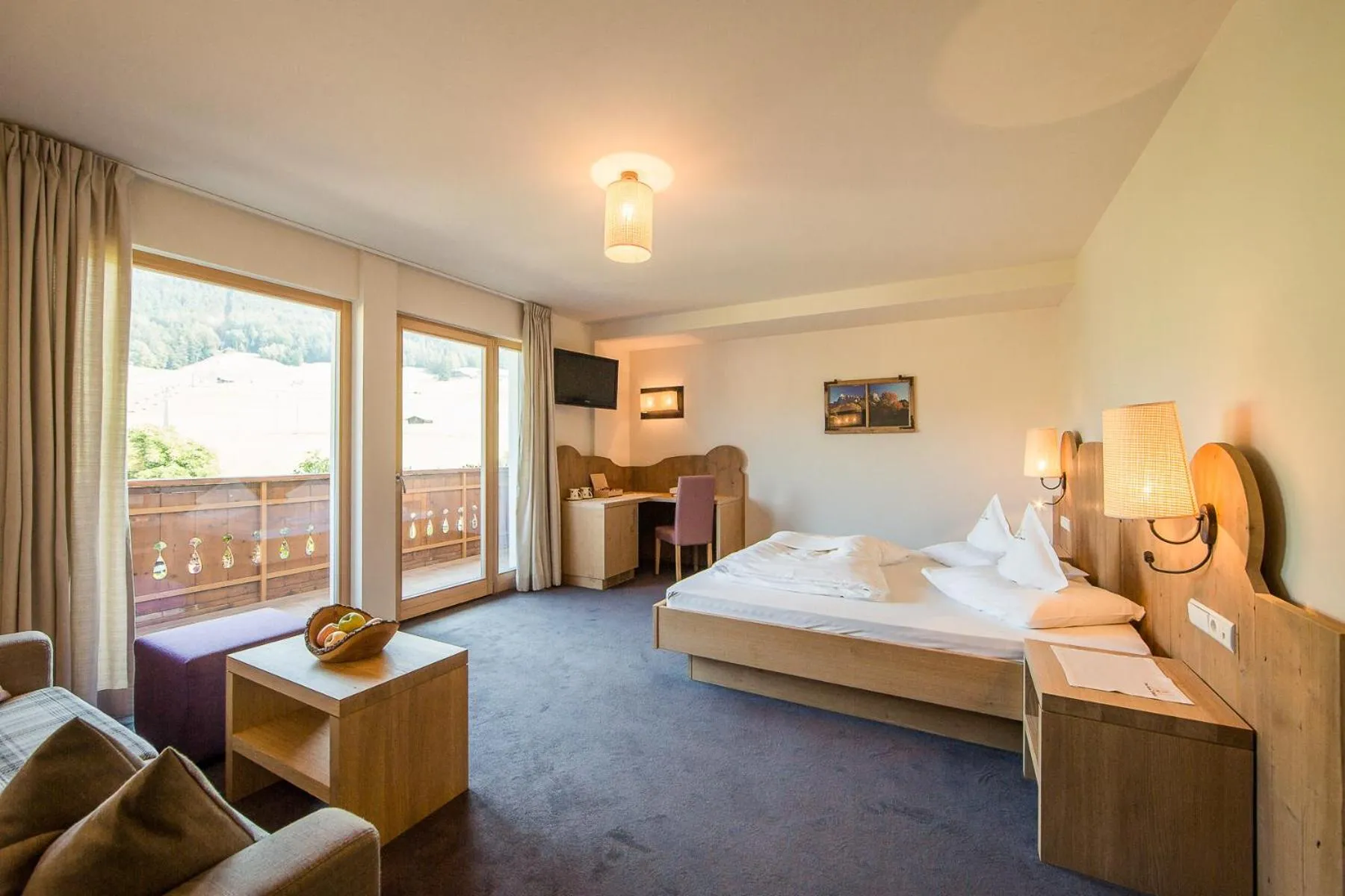 Day, Bed in Parc Hotel Tyrol