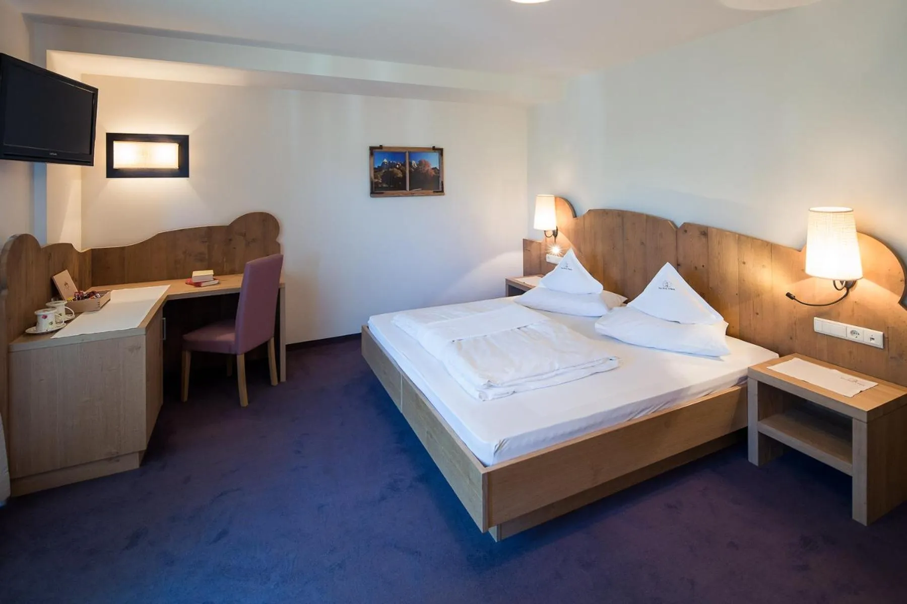 Photo of the whole room, Bed in Parc Hotel Tyrol