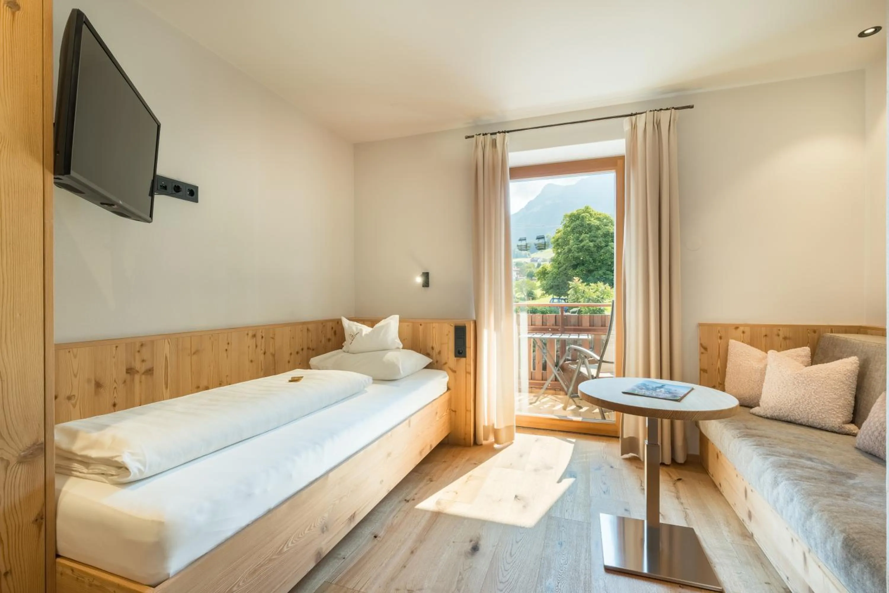 Bed in Parc Hotel Tyrol