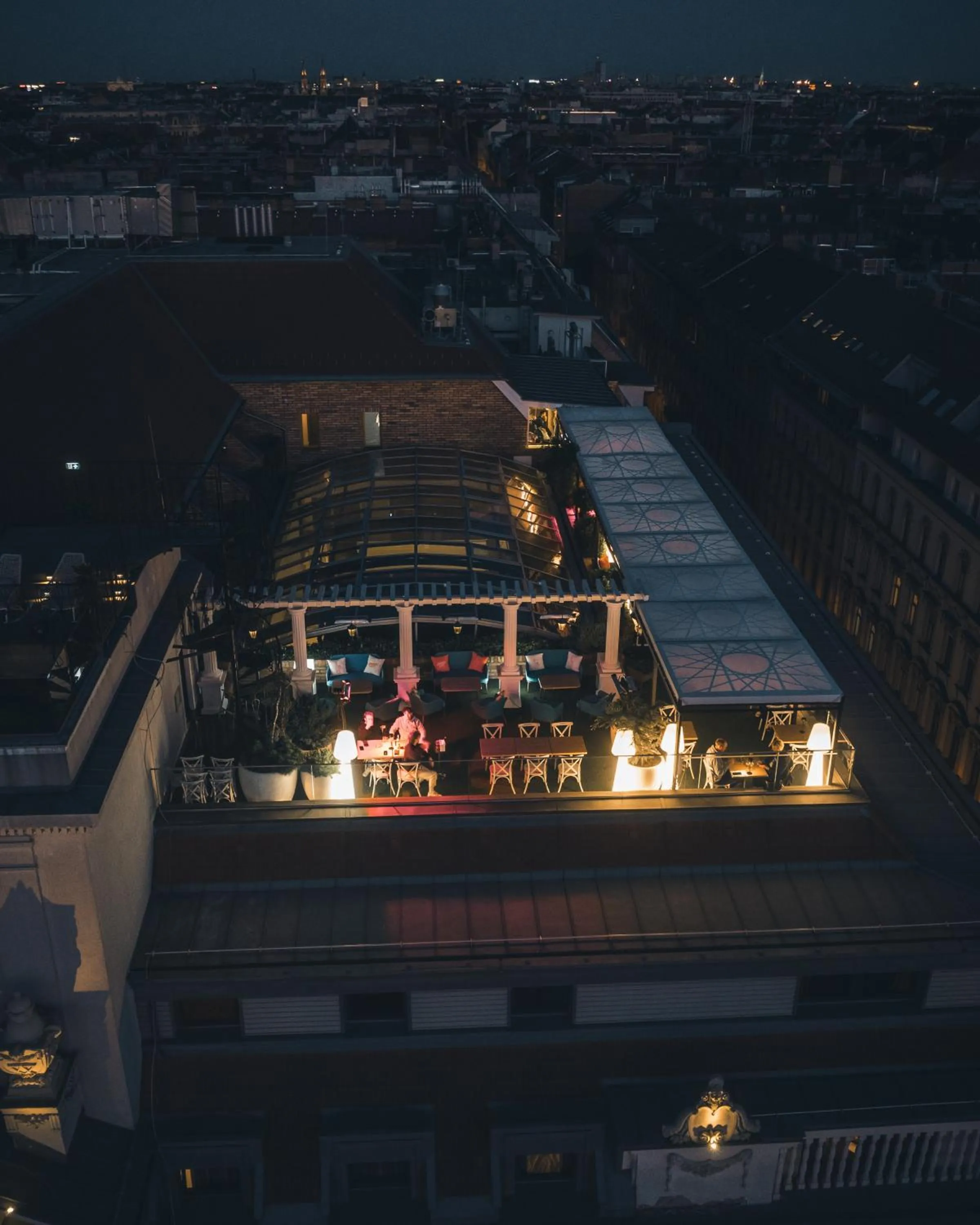 Restaurant/places to eat in Mystery Hotel Budapest, Preferred Hotels & Resorts