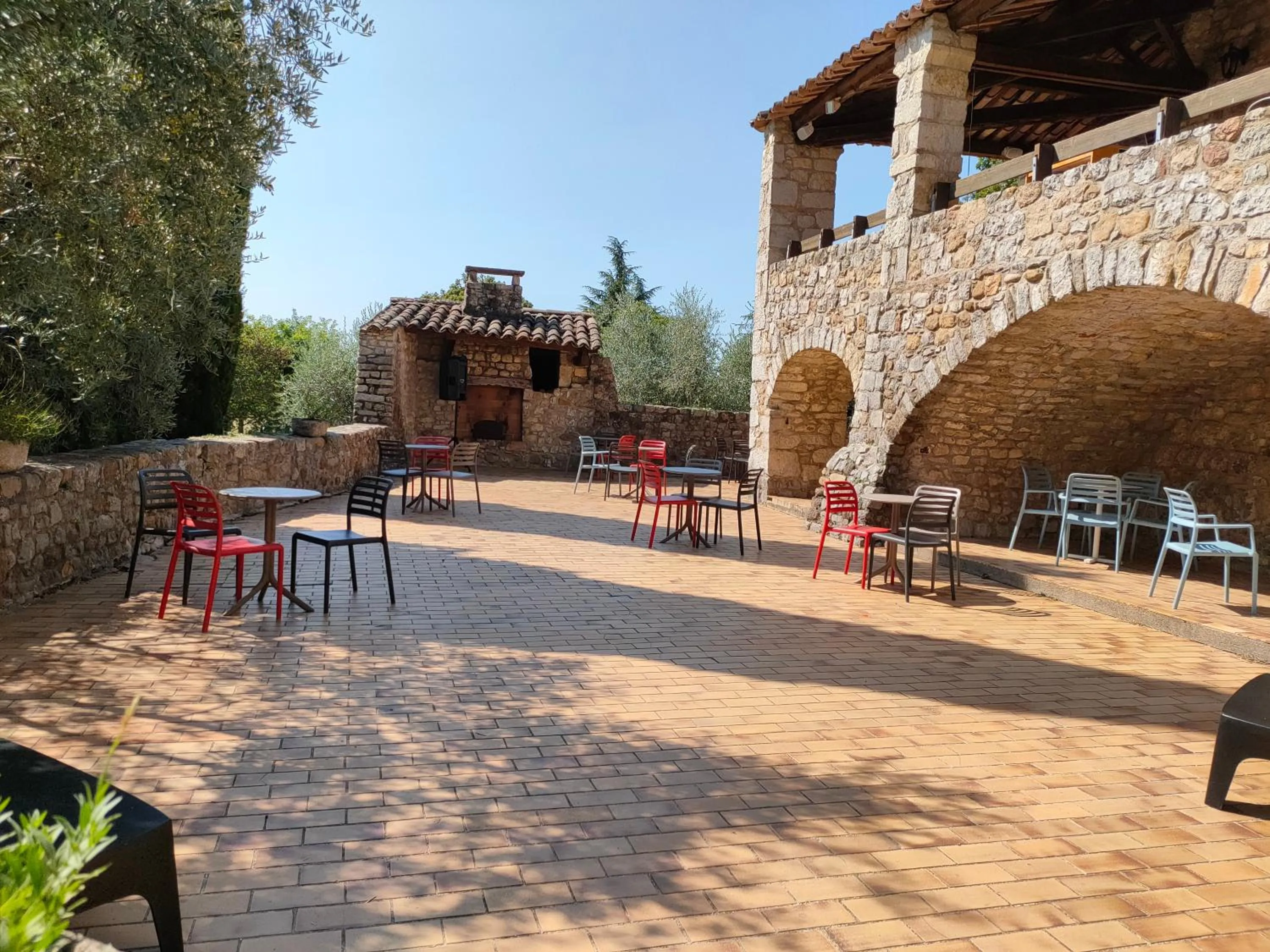 Patio in Residence Vacances Bleues Lou Castel