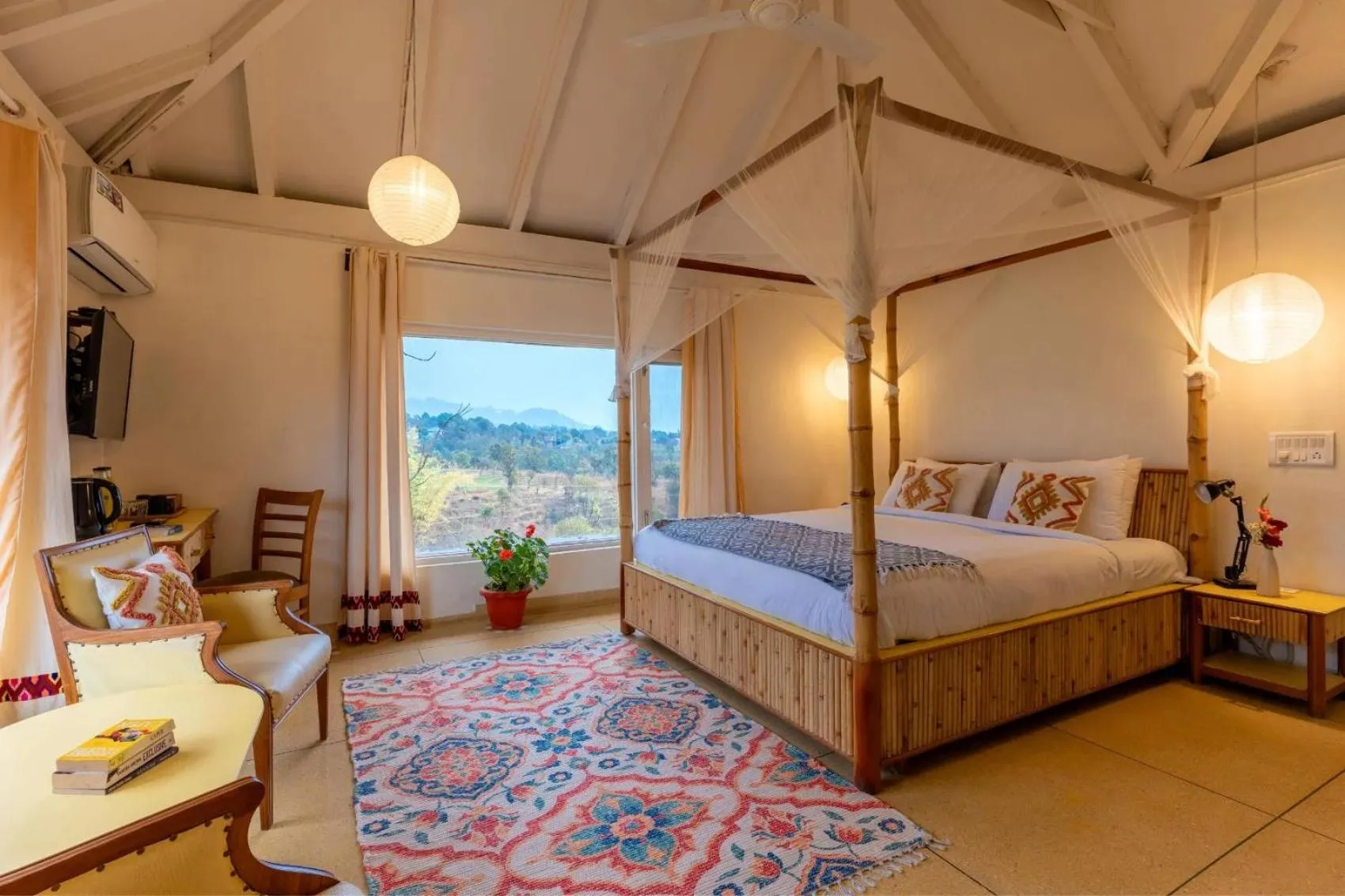 Bedroom, Bed in Seclude Palampur