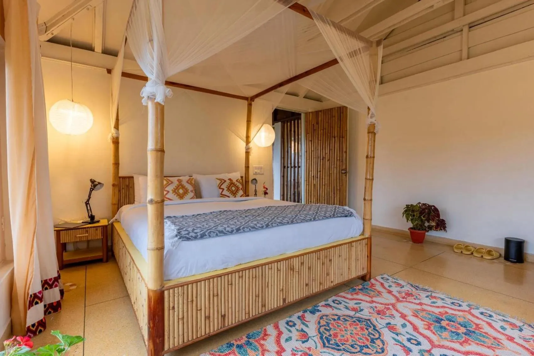 Bedroom, Bed in Seclude Palampur