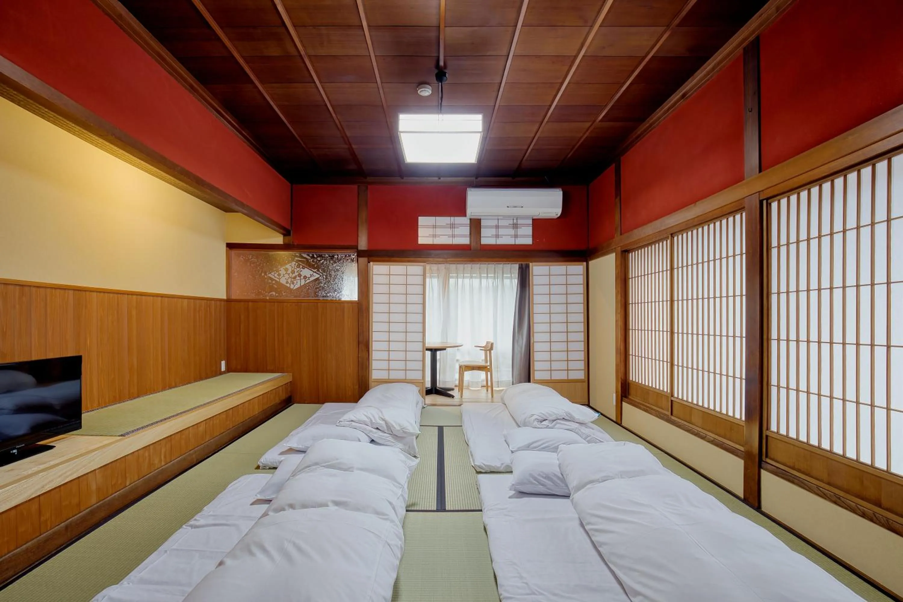 Bed in Katsuzakikan