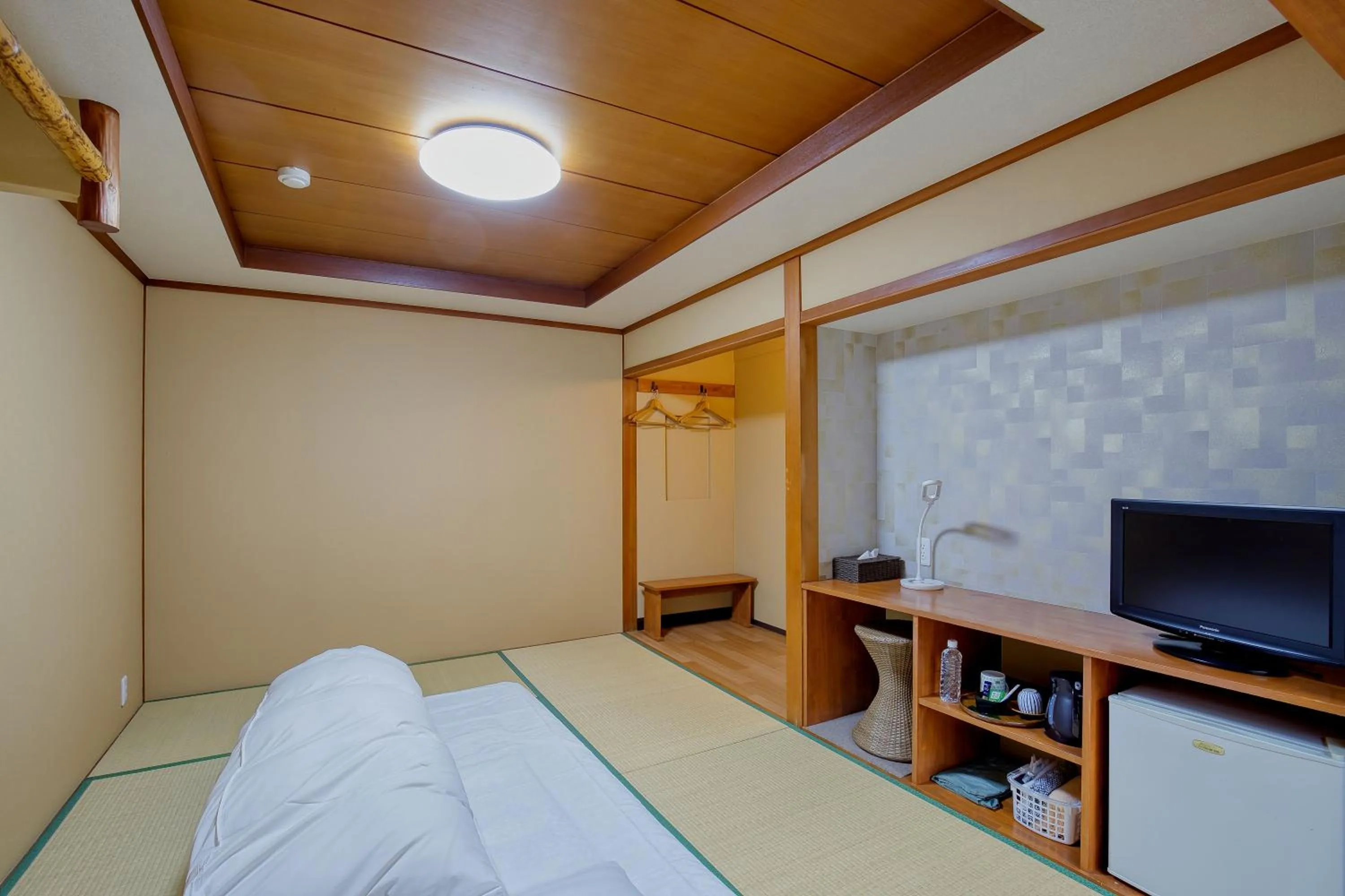 Bed in Katsuzakikan