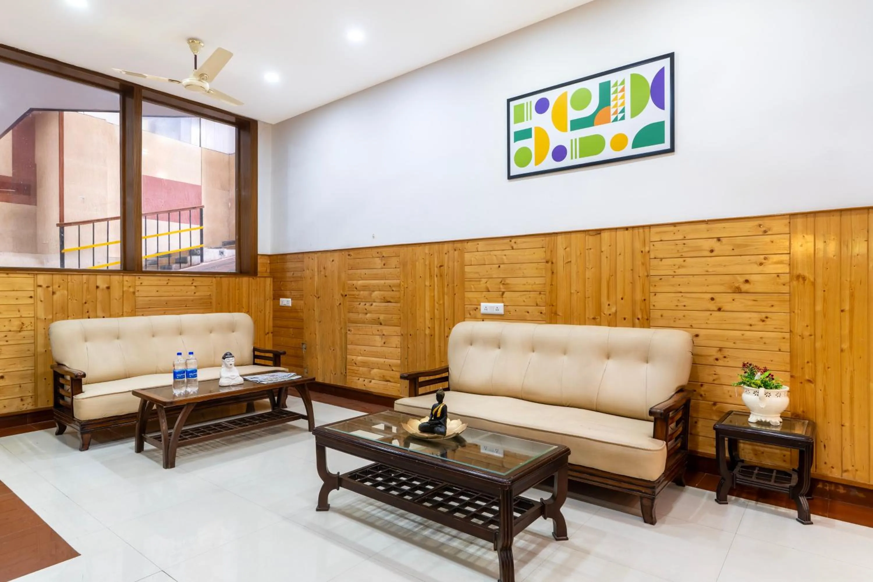 Seating area in Treebo Anand The Mall Solan