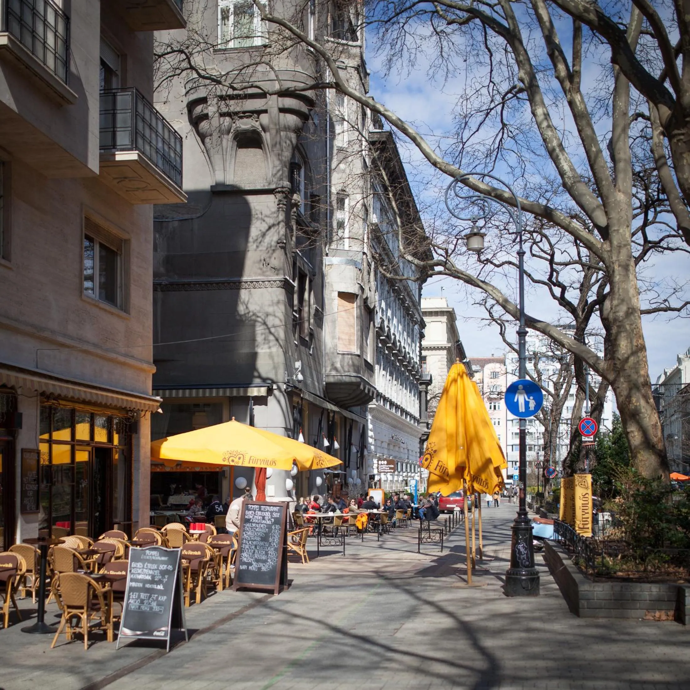 Day in Quality Point Apartments 0-24 reception