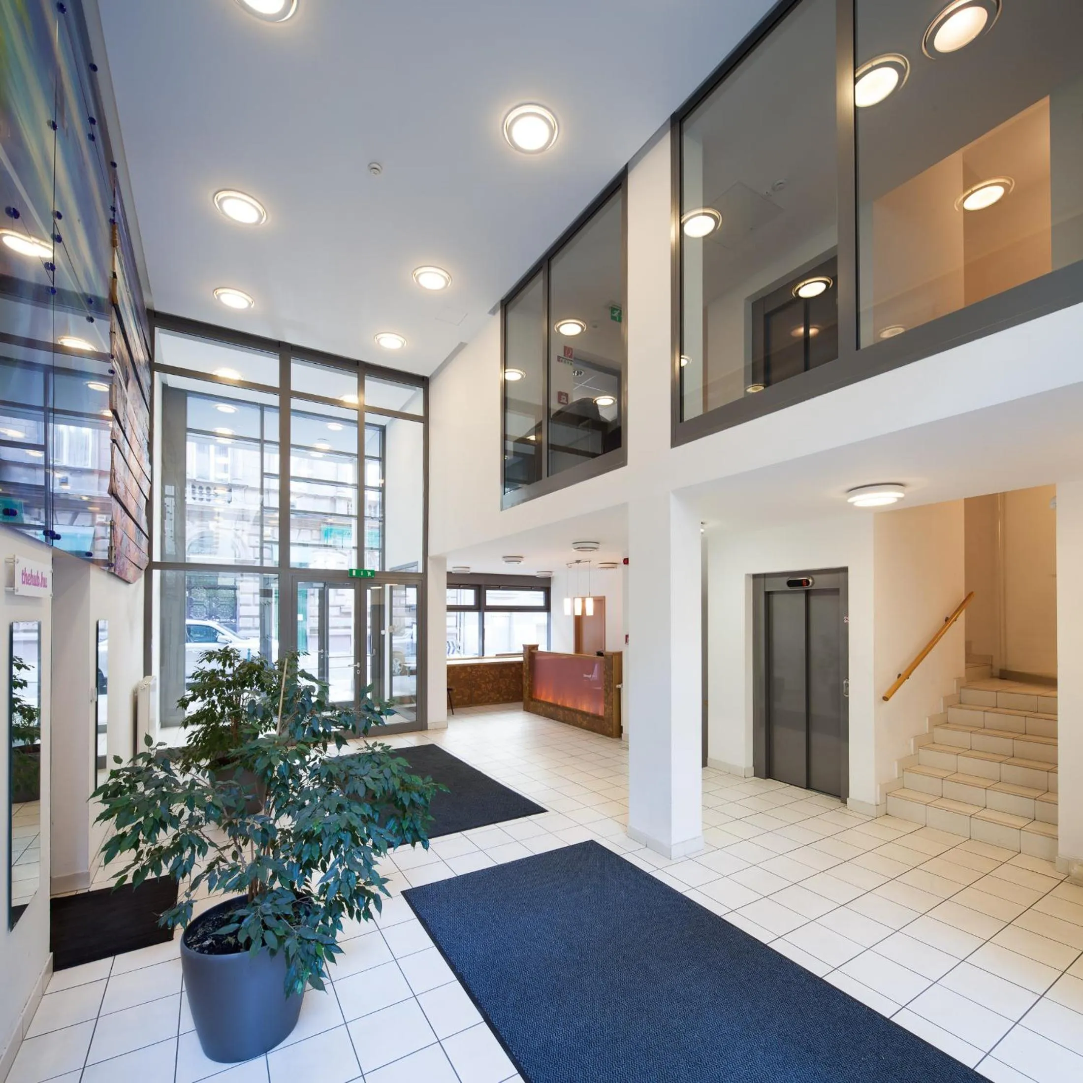 Area and facilities in Quality Point Apartments 0-24 reception