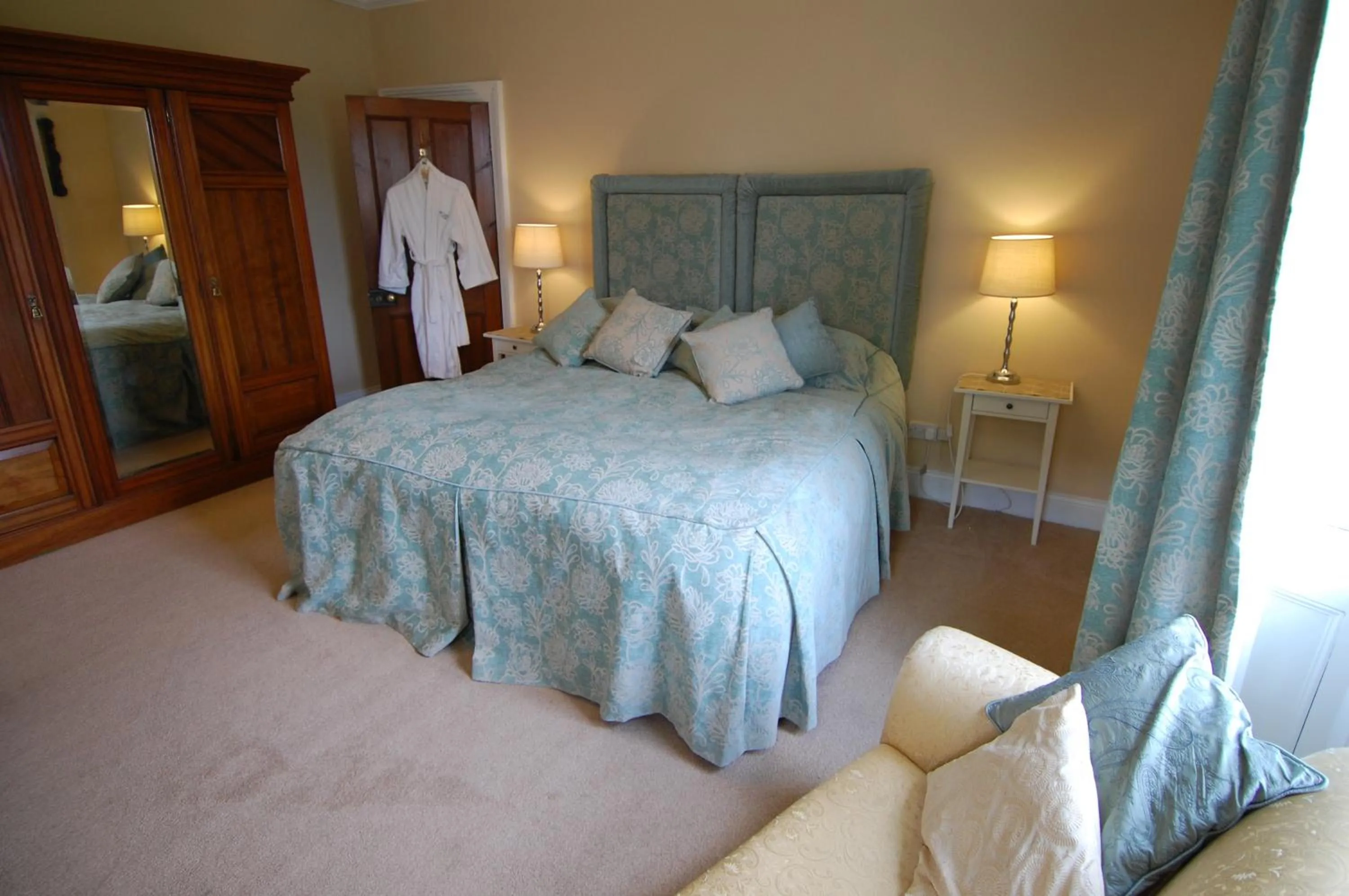 Shower, Bed in Riding Farm