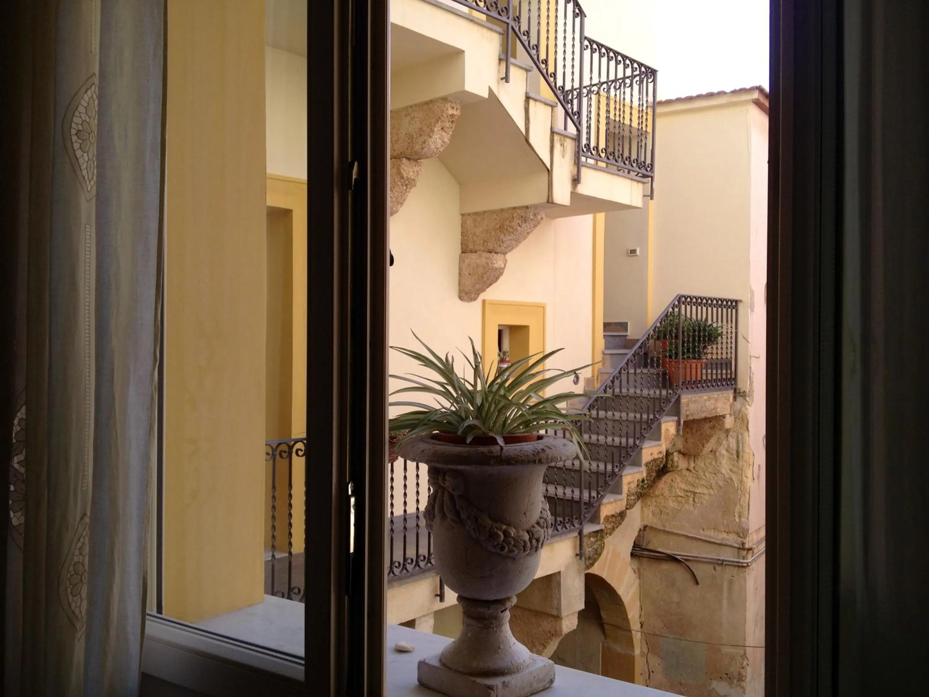 Facade/entrance in B&B Case a San Matteo