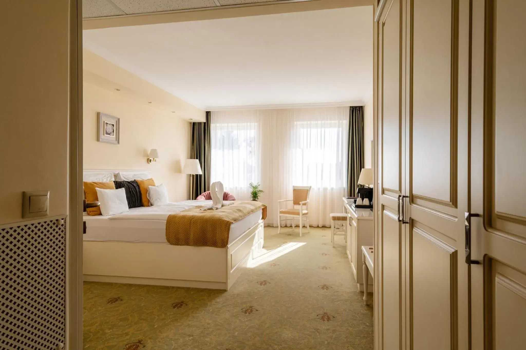 Queen Room - single occupancy - Disability Access in Calimbra Wellness Hotel Superior Queen Room - single occupancy - Disability Access in Calimbra Wellness Hotel Superior