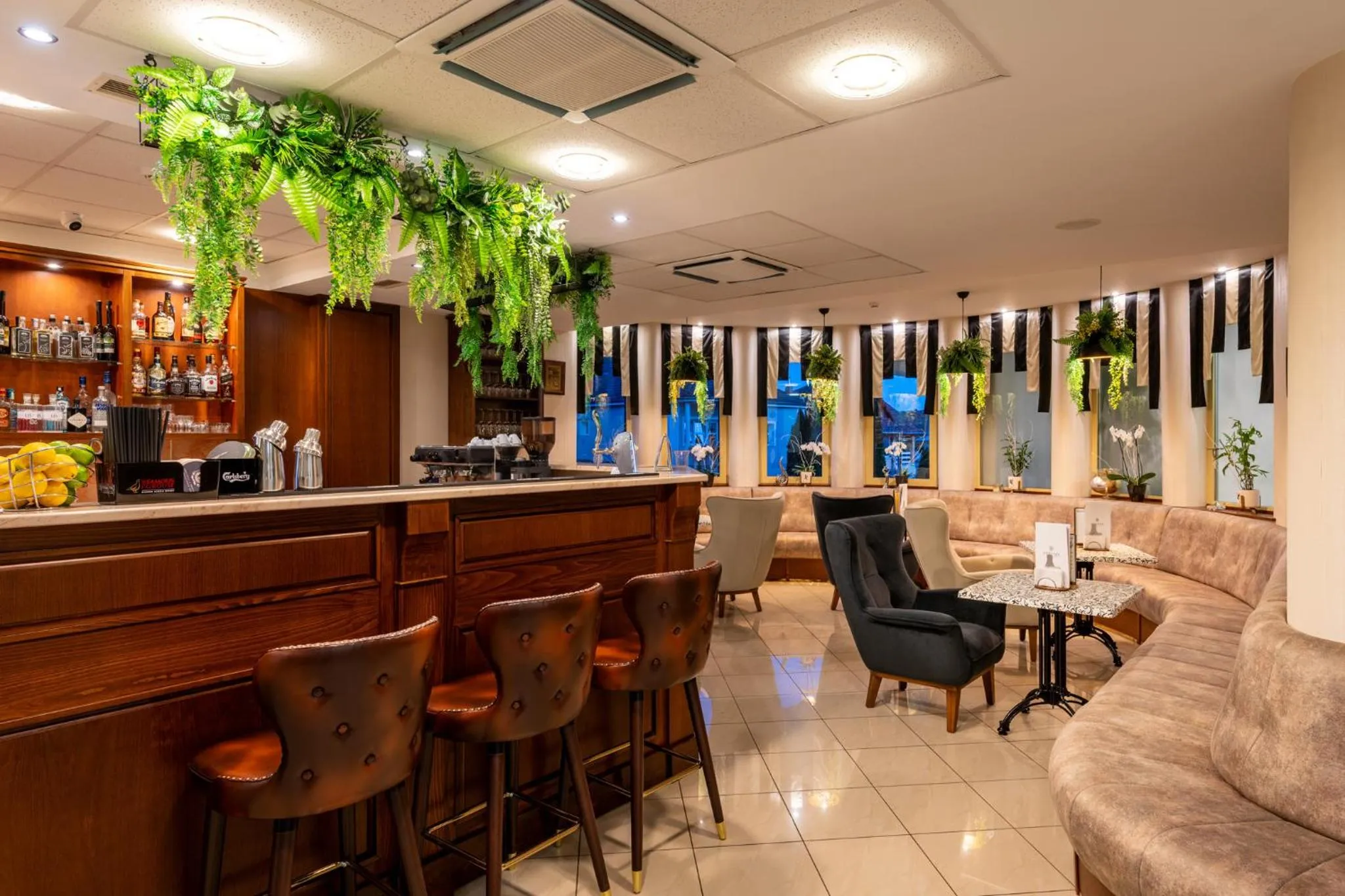 Lounge or bar in Calimbra Wellness Hotel Superior