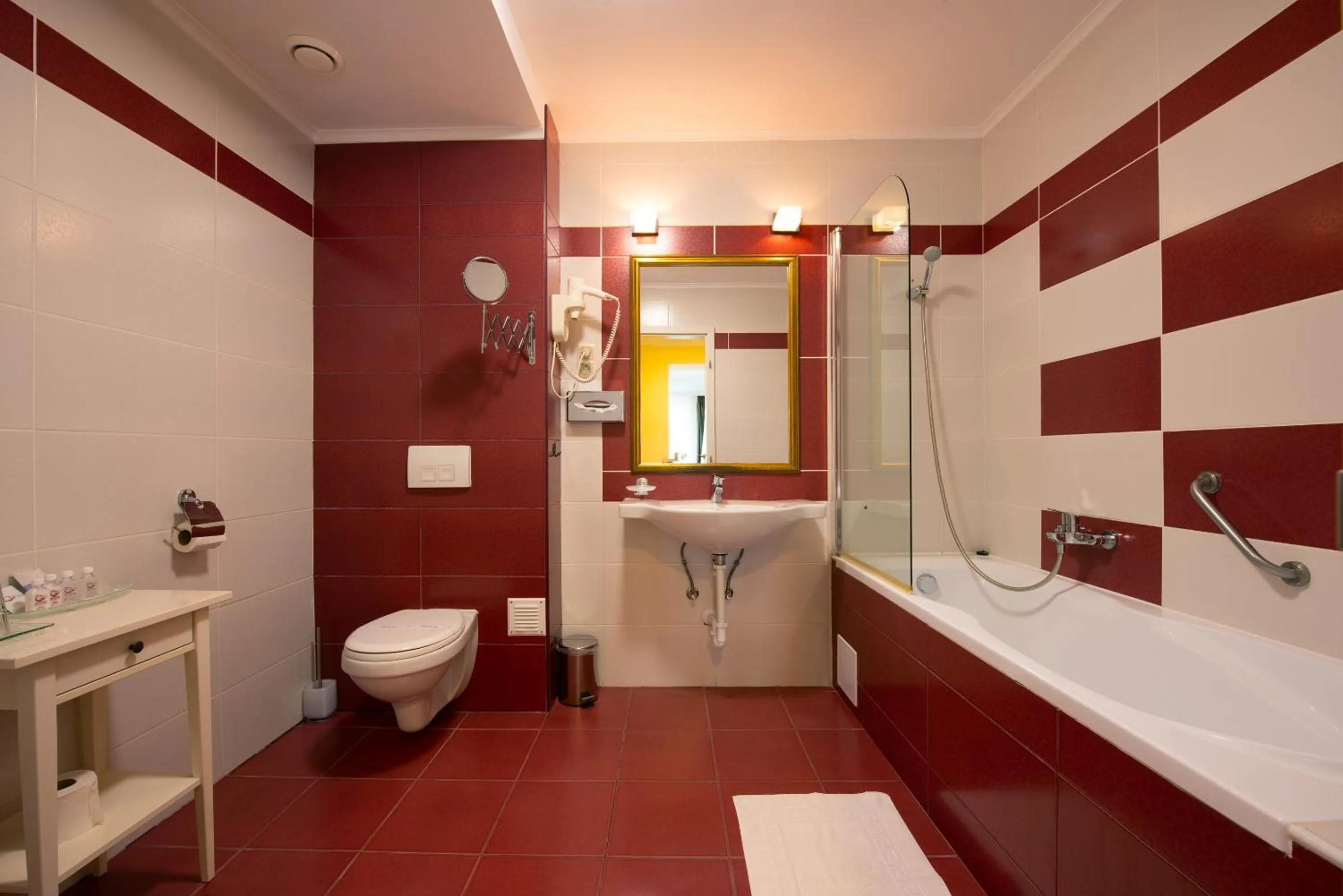 Bathroom in Calimbra Wellness Hotel Superior