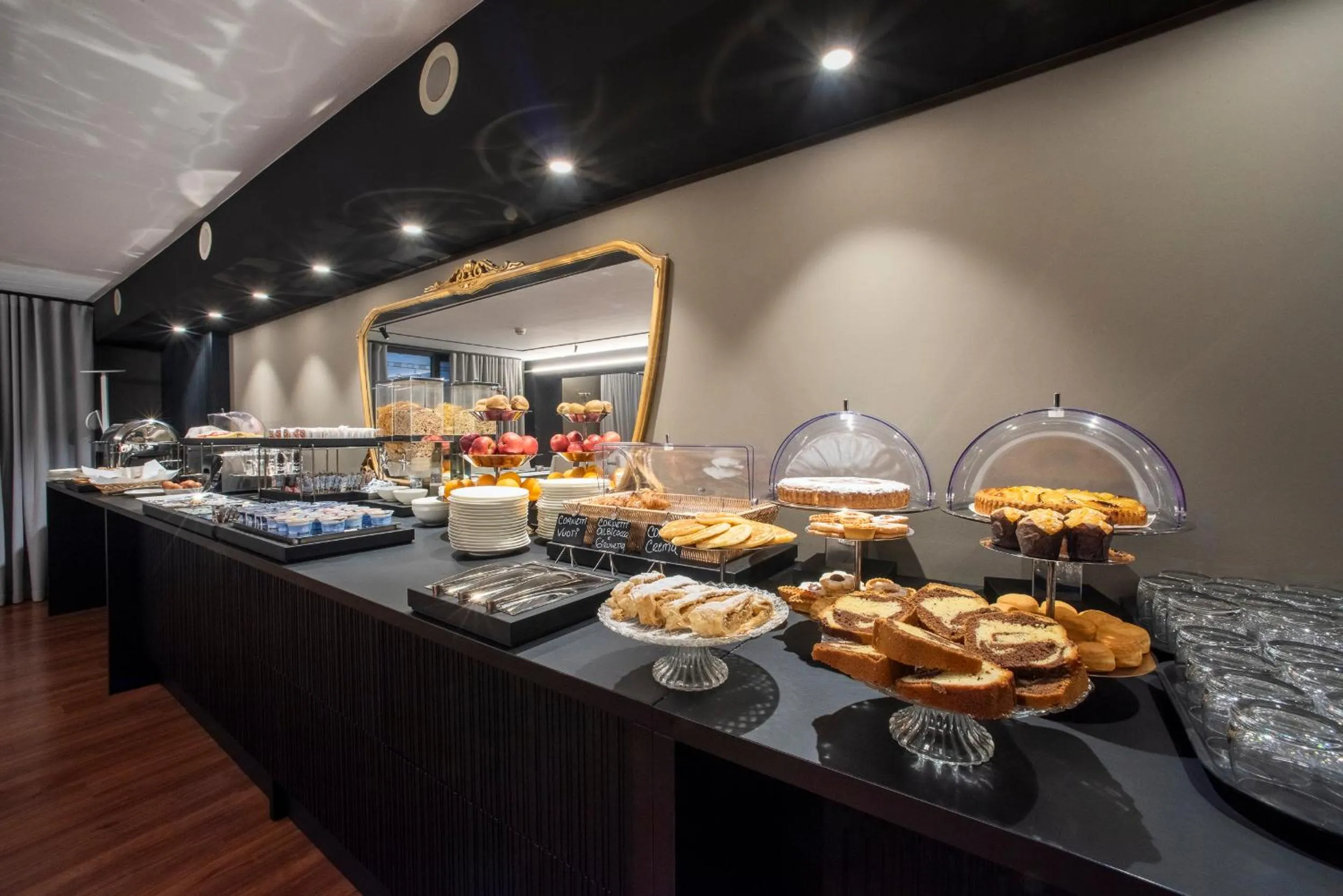 Breakfast in Hotel Doriguzzi