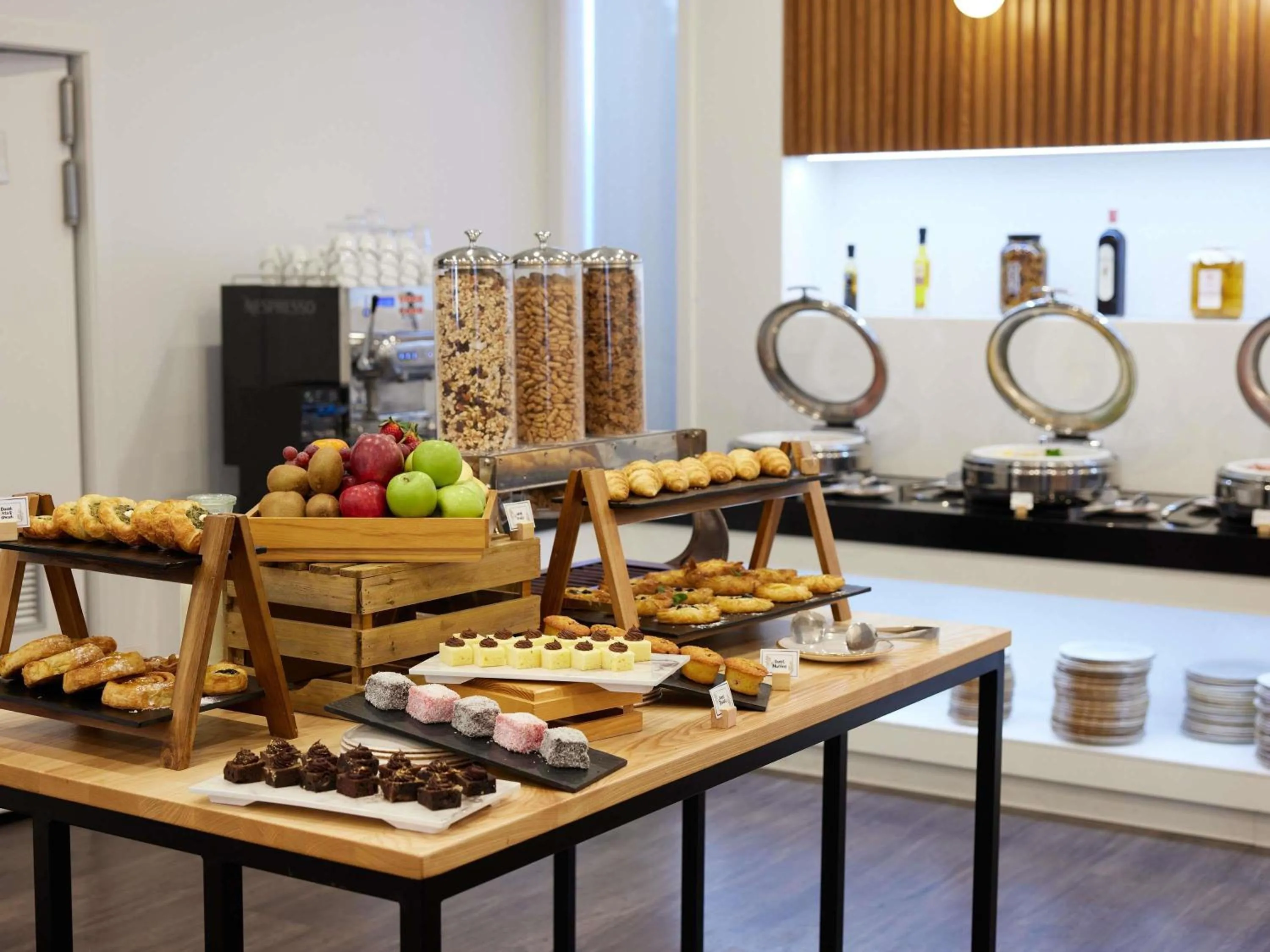 Breakfast in The Sebel Auckland Manukau