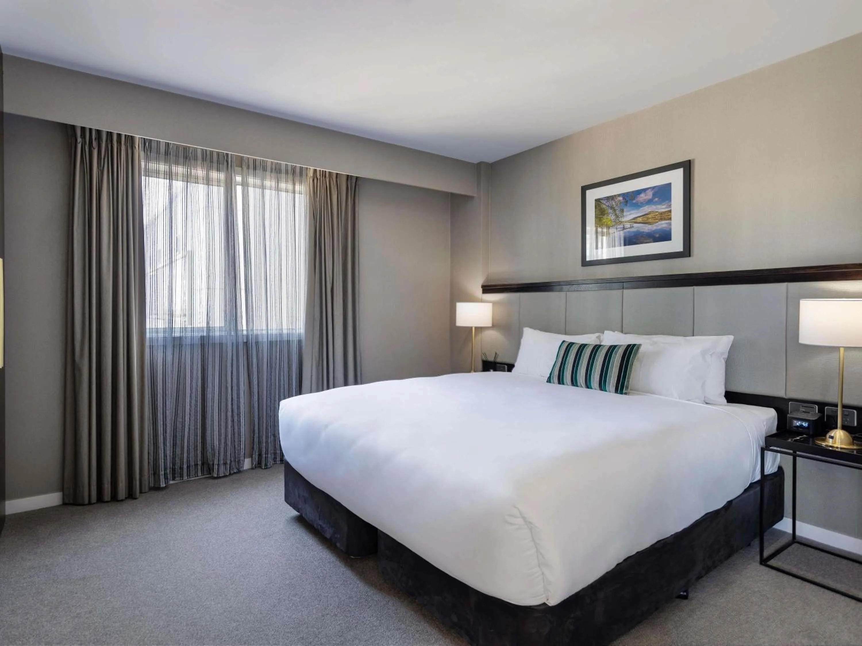 Bedroom, Bed in The Sebel Auckland Manukau