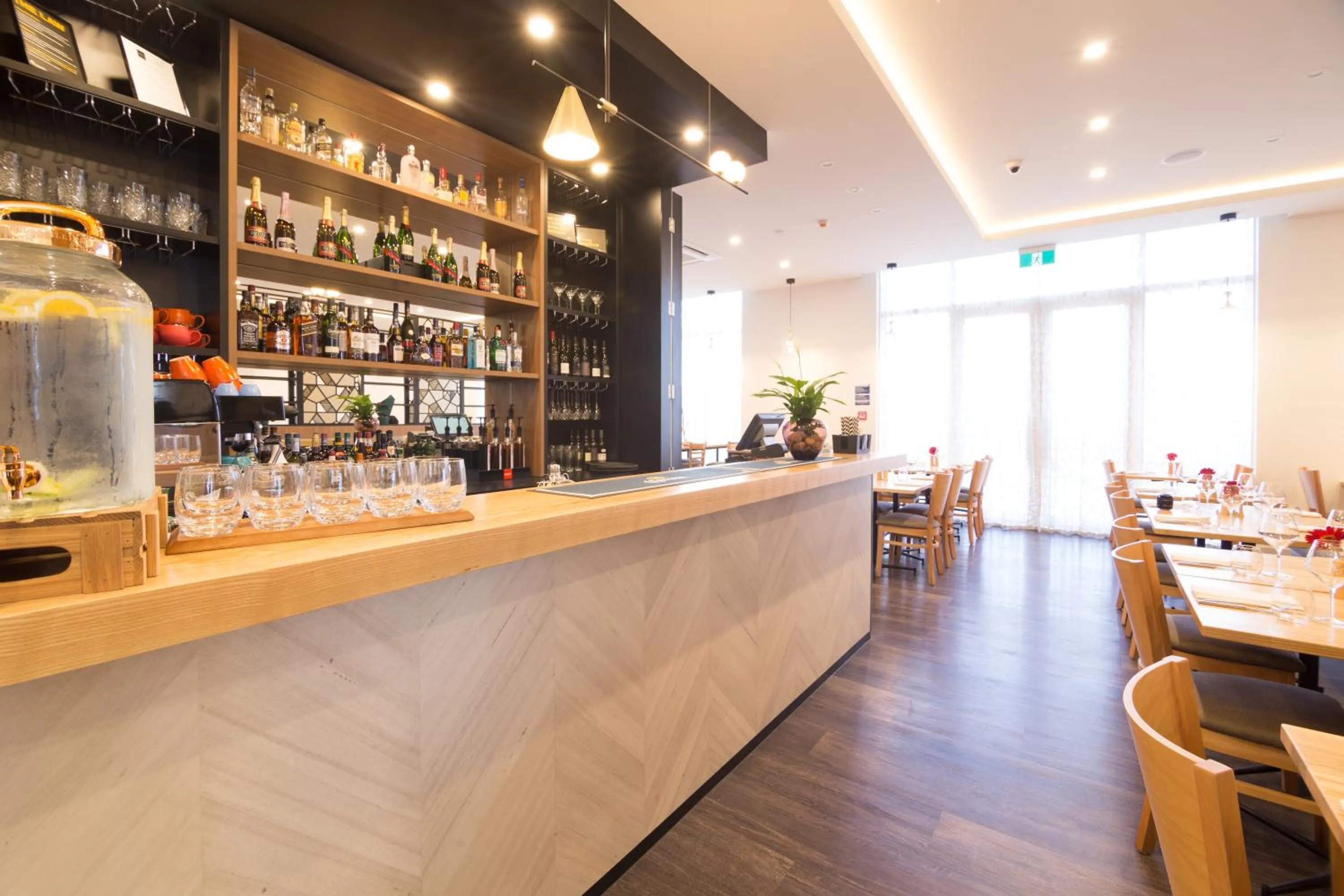 Restaurant/places to eat in The Sebel Auckland Manukau