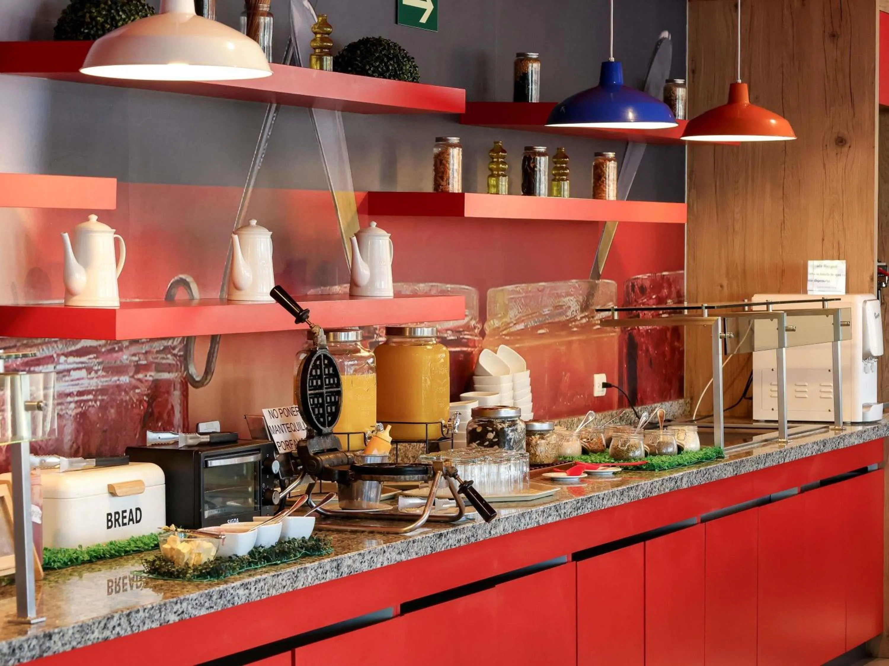 Restaurant/places to eat in Ibis Mazatlan Marina