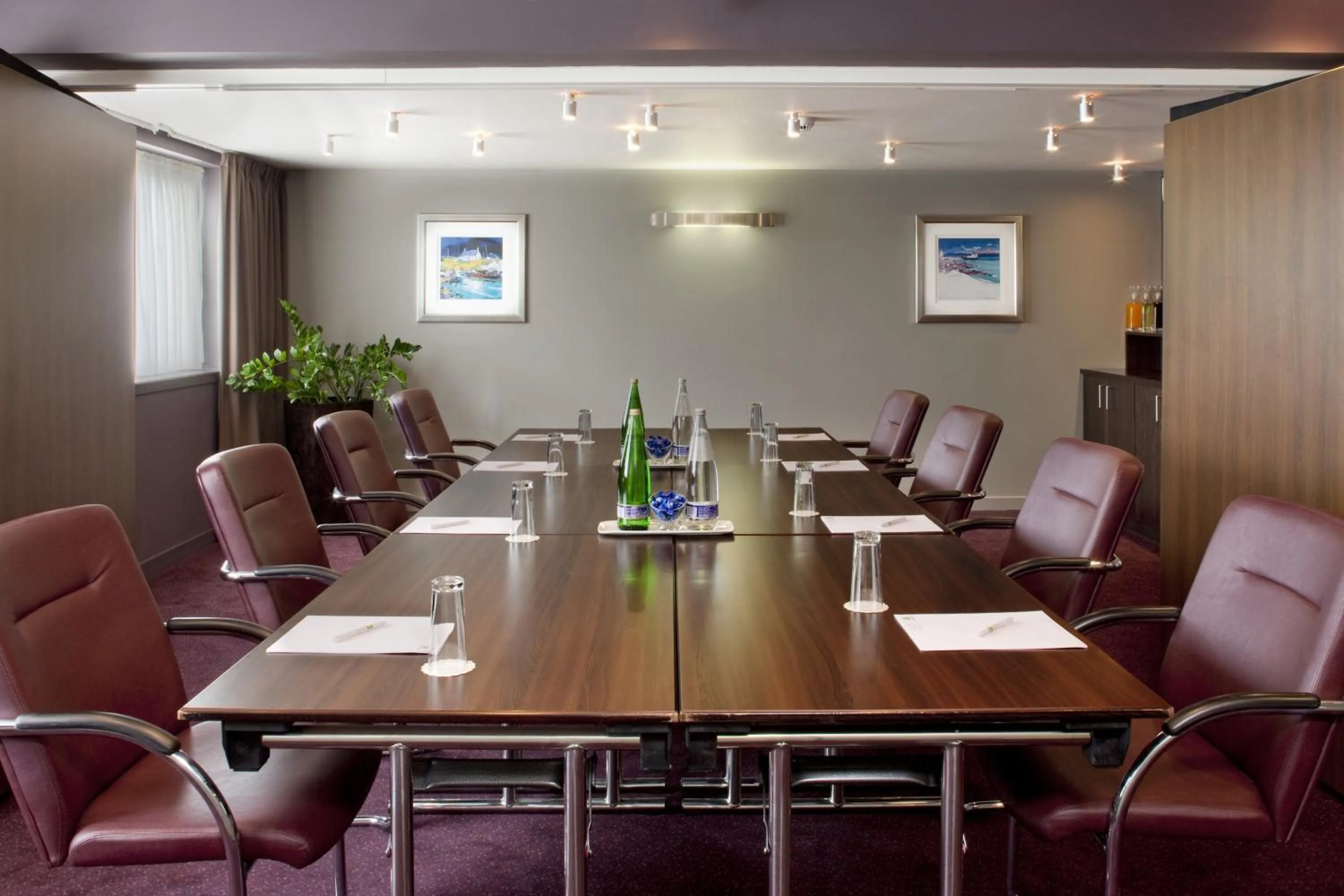 Meeting/conference room in Holiday Inn Aberdeen West by IHG
