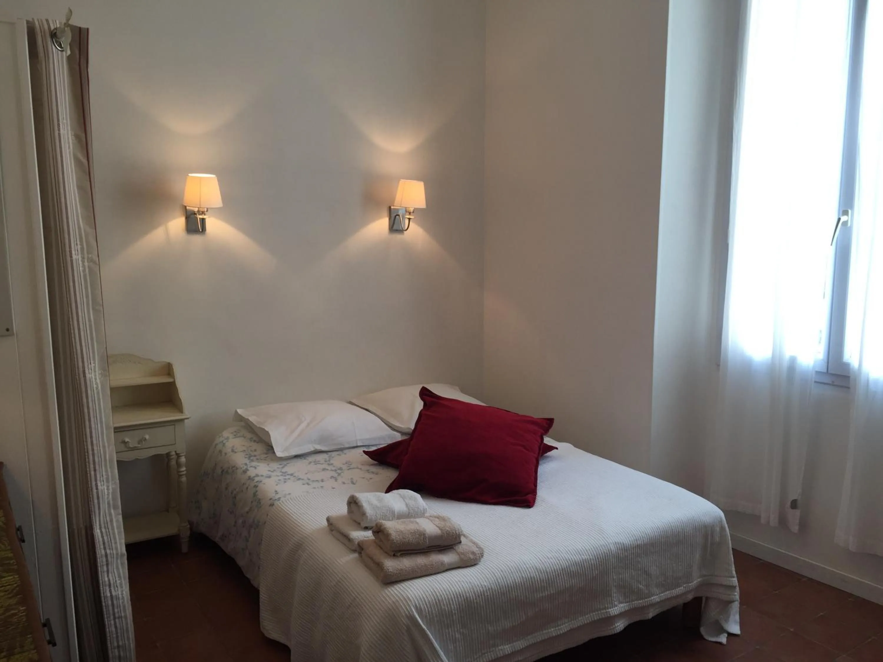 Bedroom, Bed in Studios Floreal