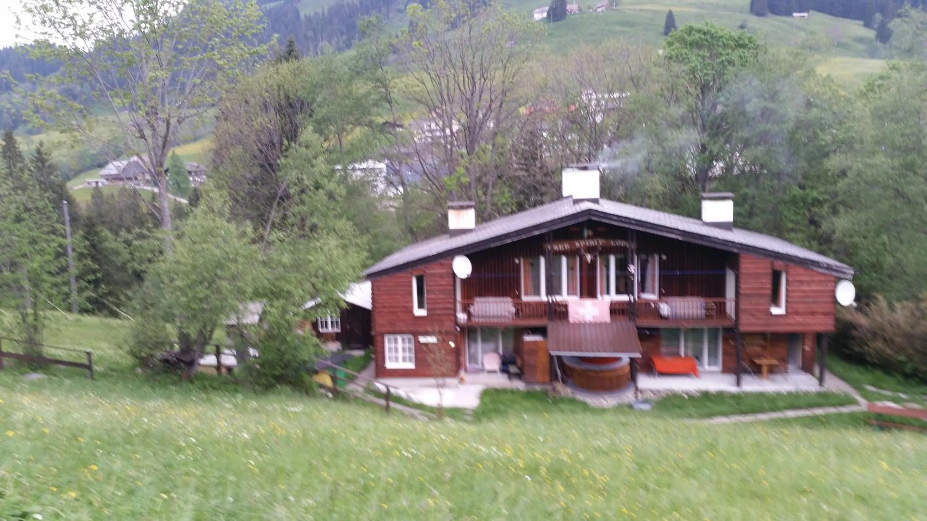Facade/entrance in Free Spirit Lodge