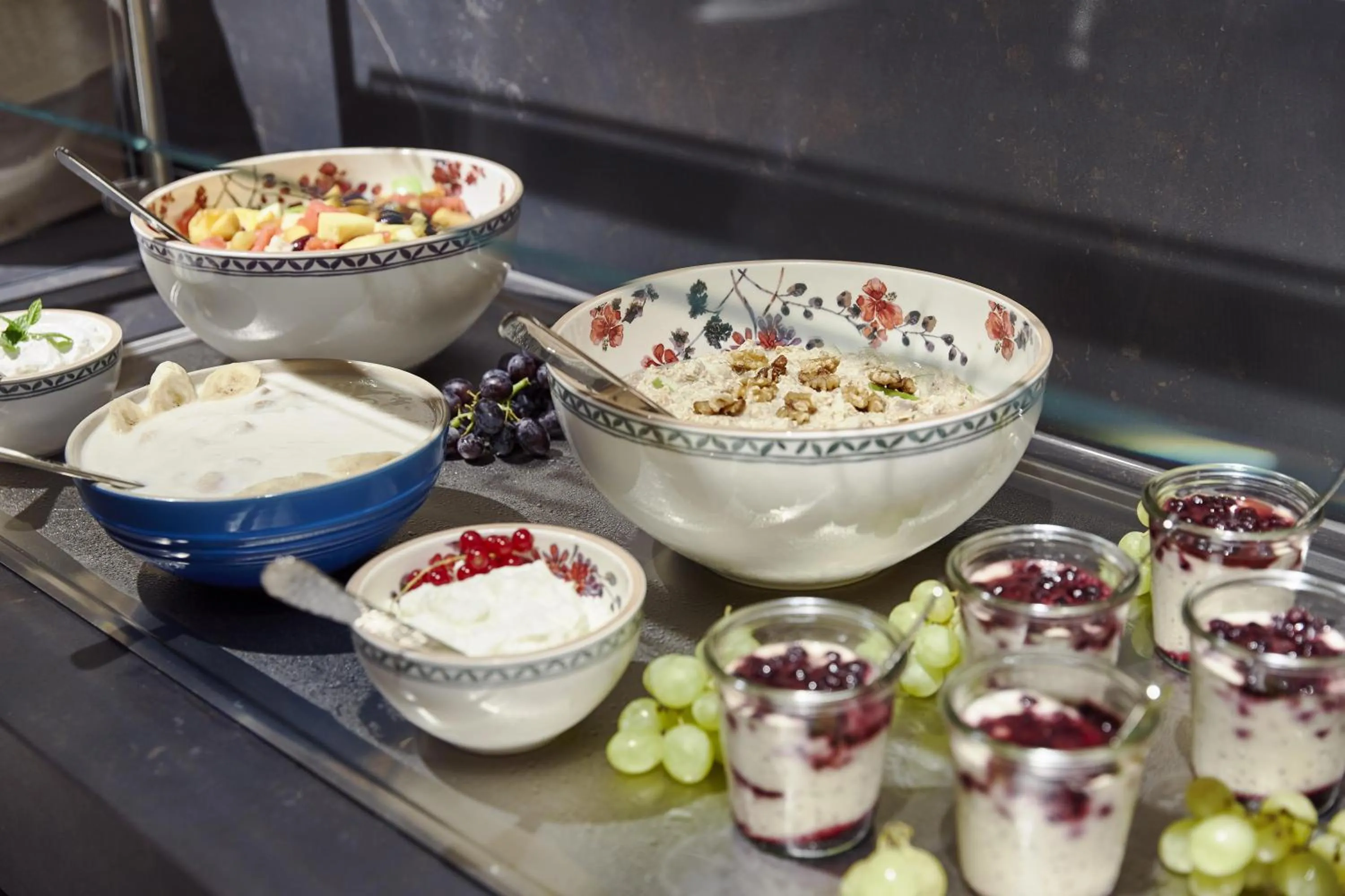 Restaurant/places to eat in Me and All Hotel Mainz, by Hyatt