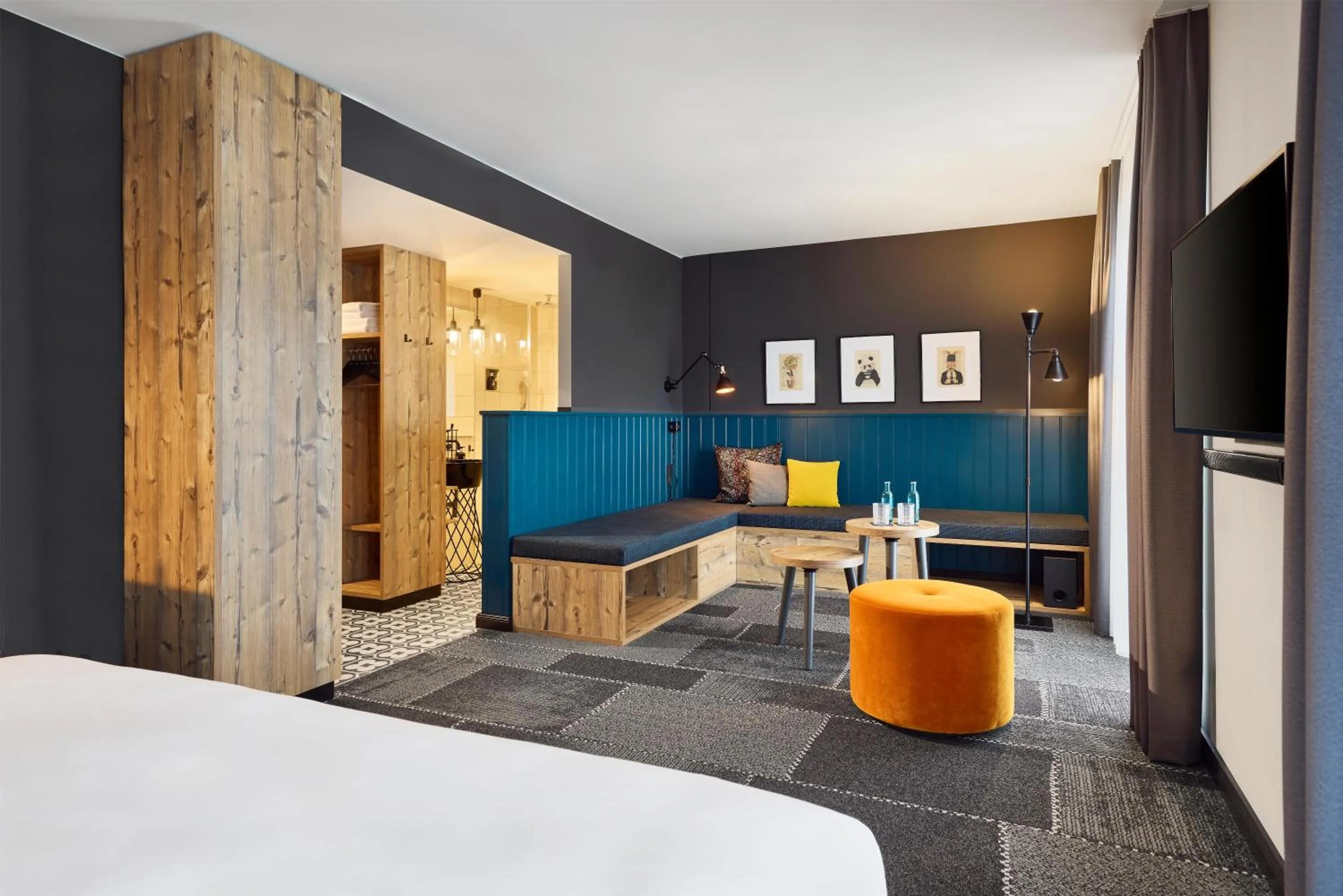 Bedroom, Bed in Me and All Hotel Mainz, by Hyatt