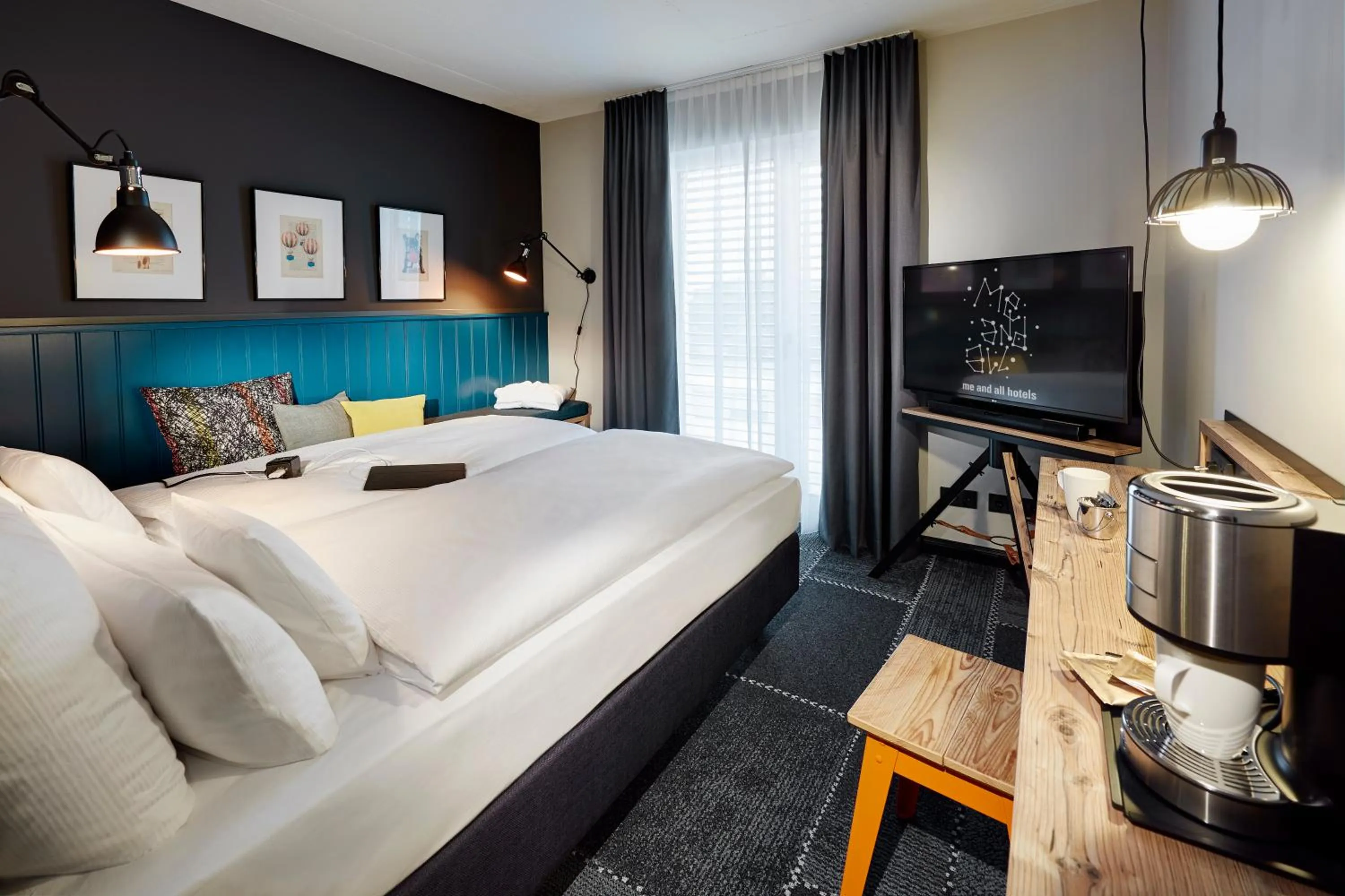 TV and multimedia, Bed in Me and All Hotel Mainz, by Hyatt