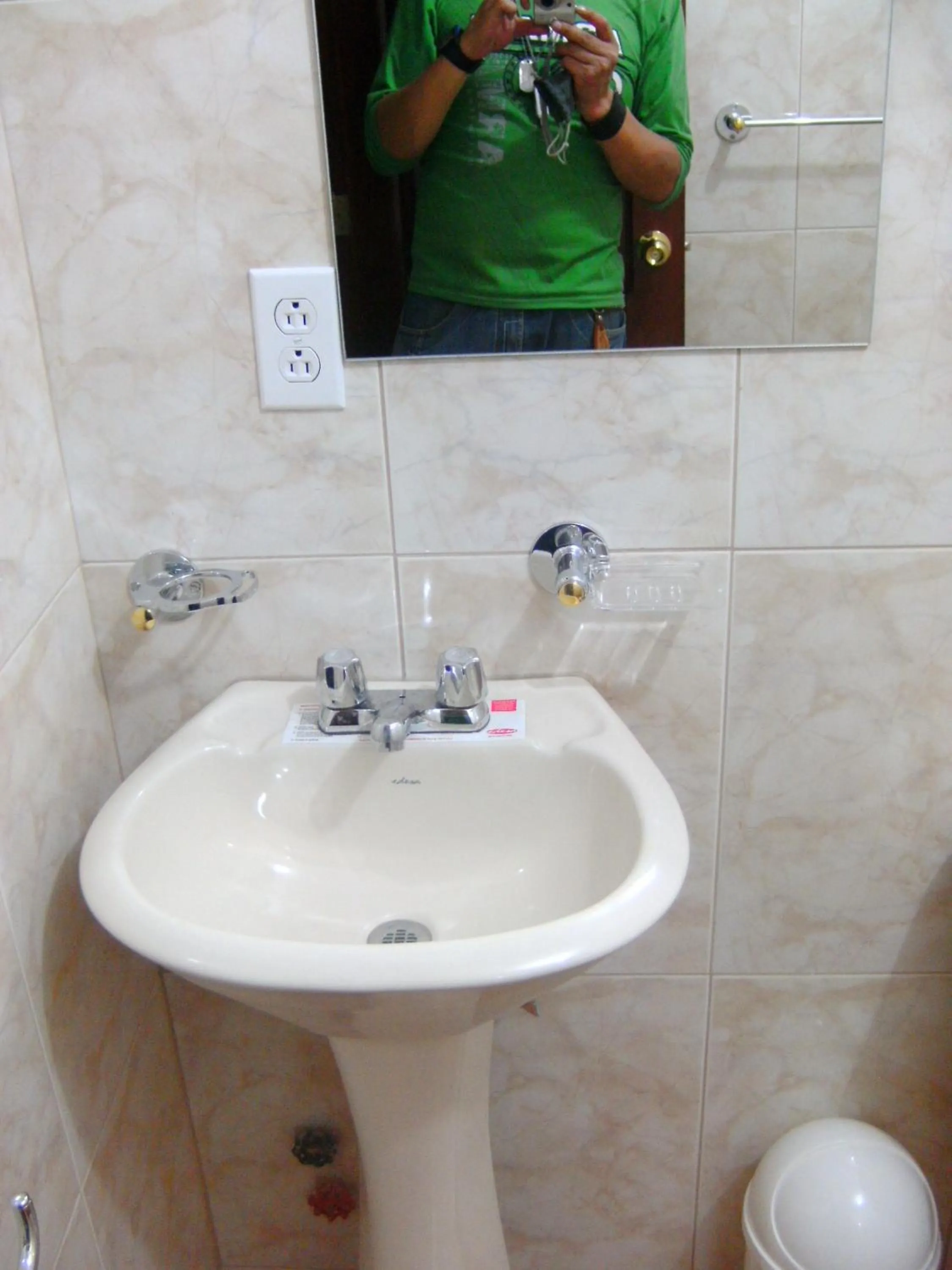 Bathroom in Hostal Fevilamir