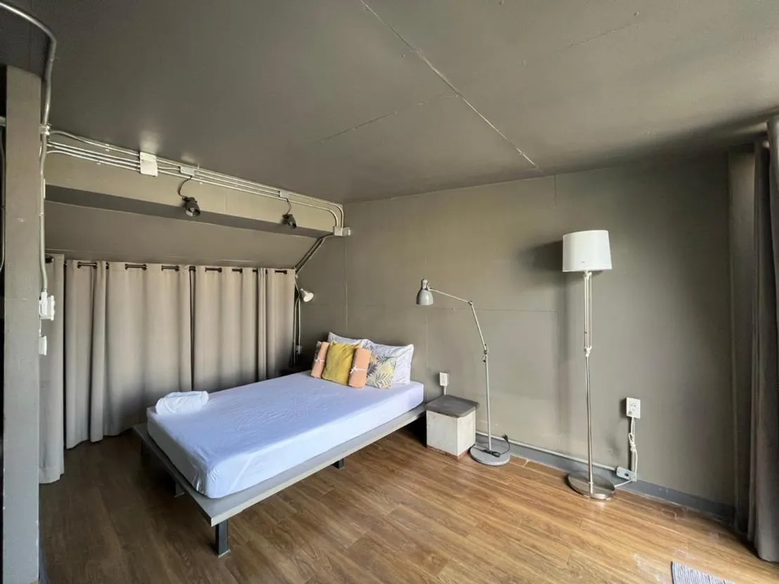 Bed in Yaksa Private